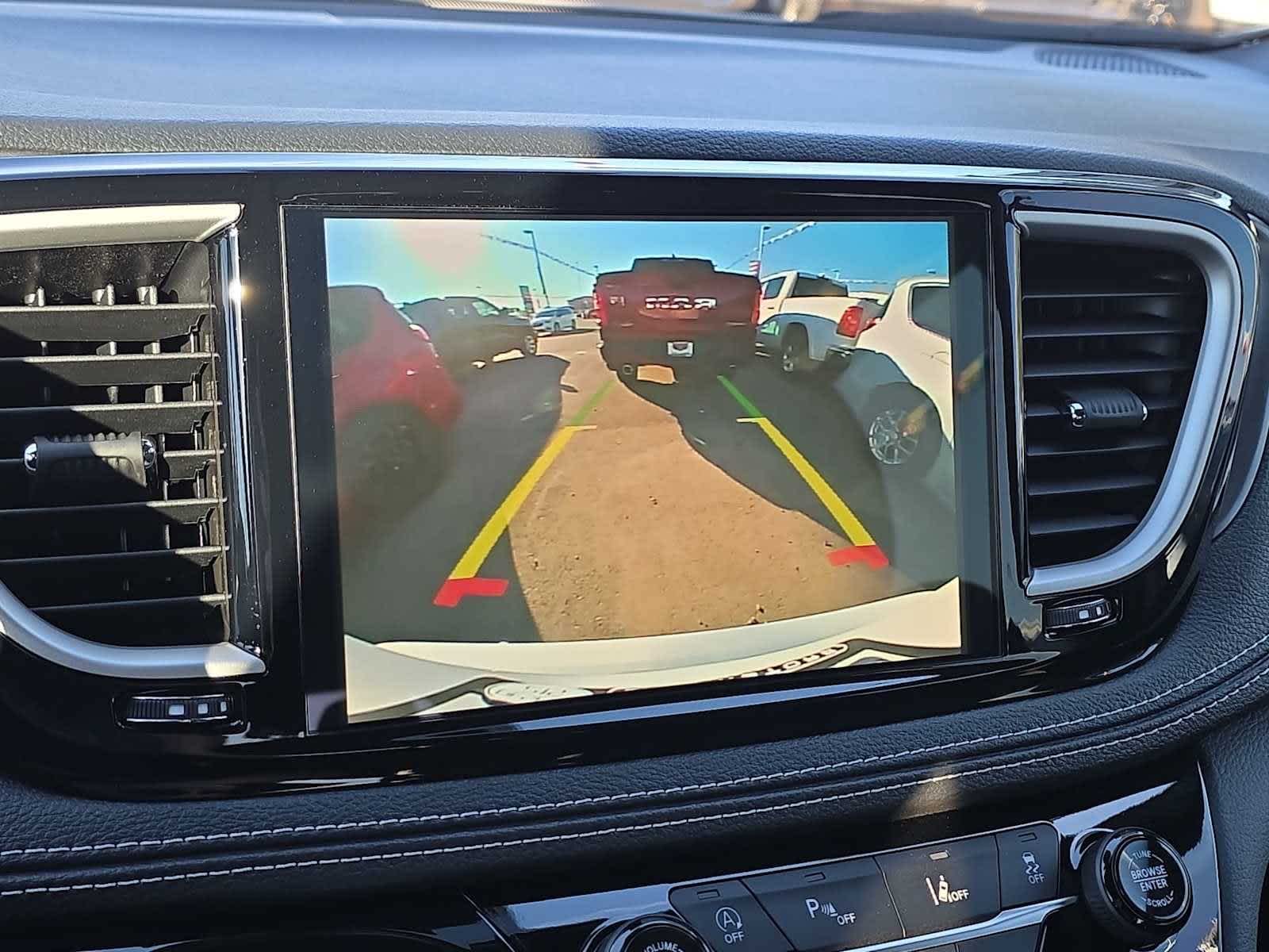 Thumbnail: 2026 Chrysler Pacifica - 46