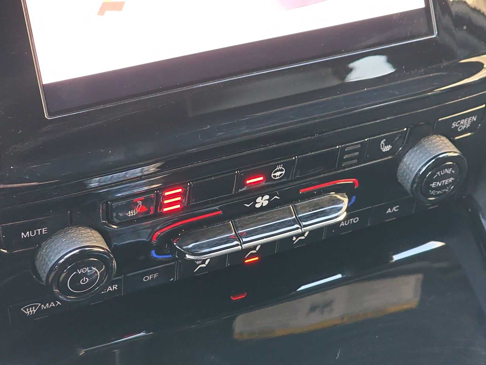 Thumbnail: 2023 Jeep Grand Cherokee L - 28