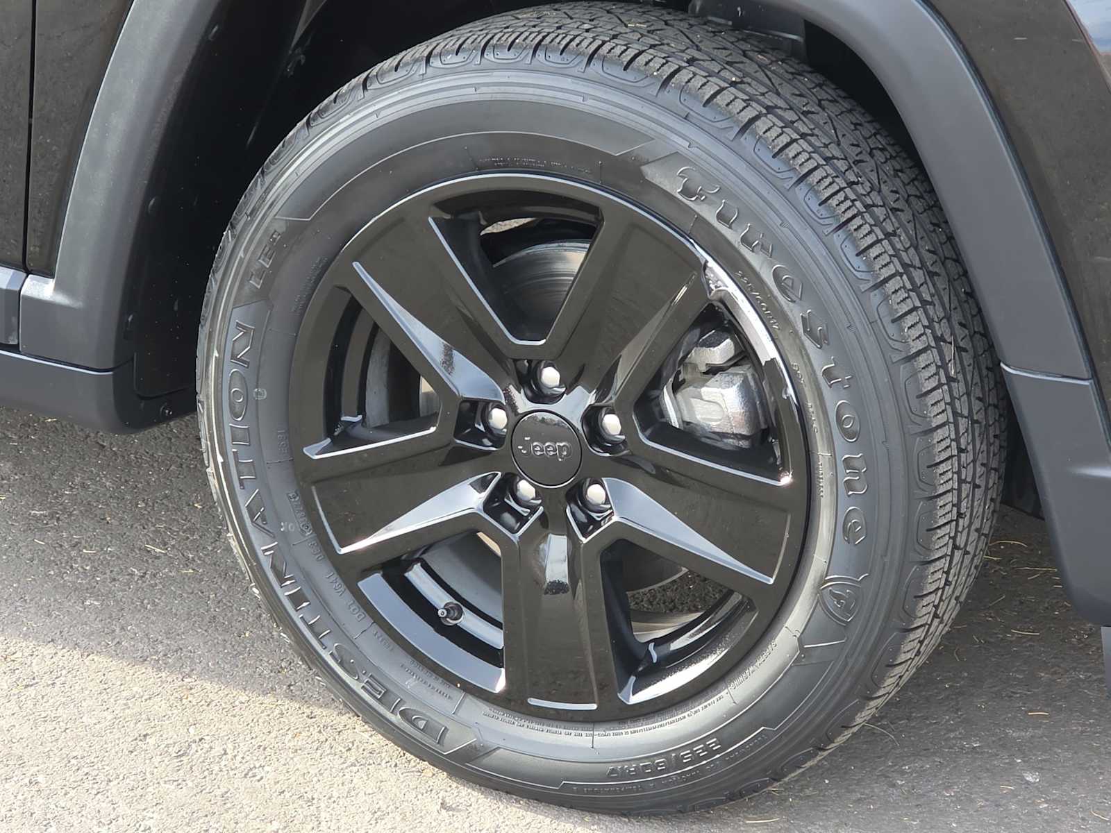 Thumbnail: 2022 Jeep Compass - 12