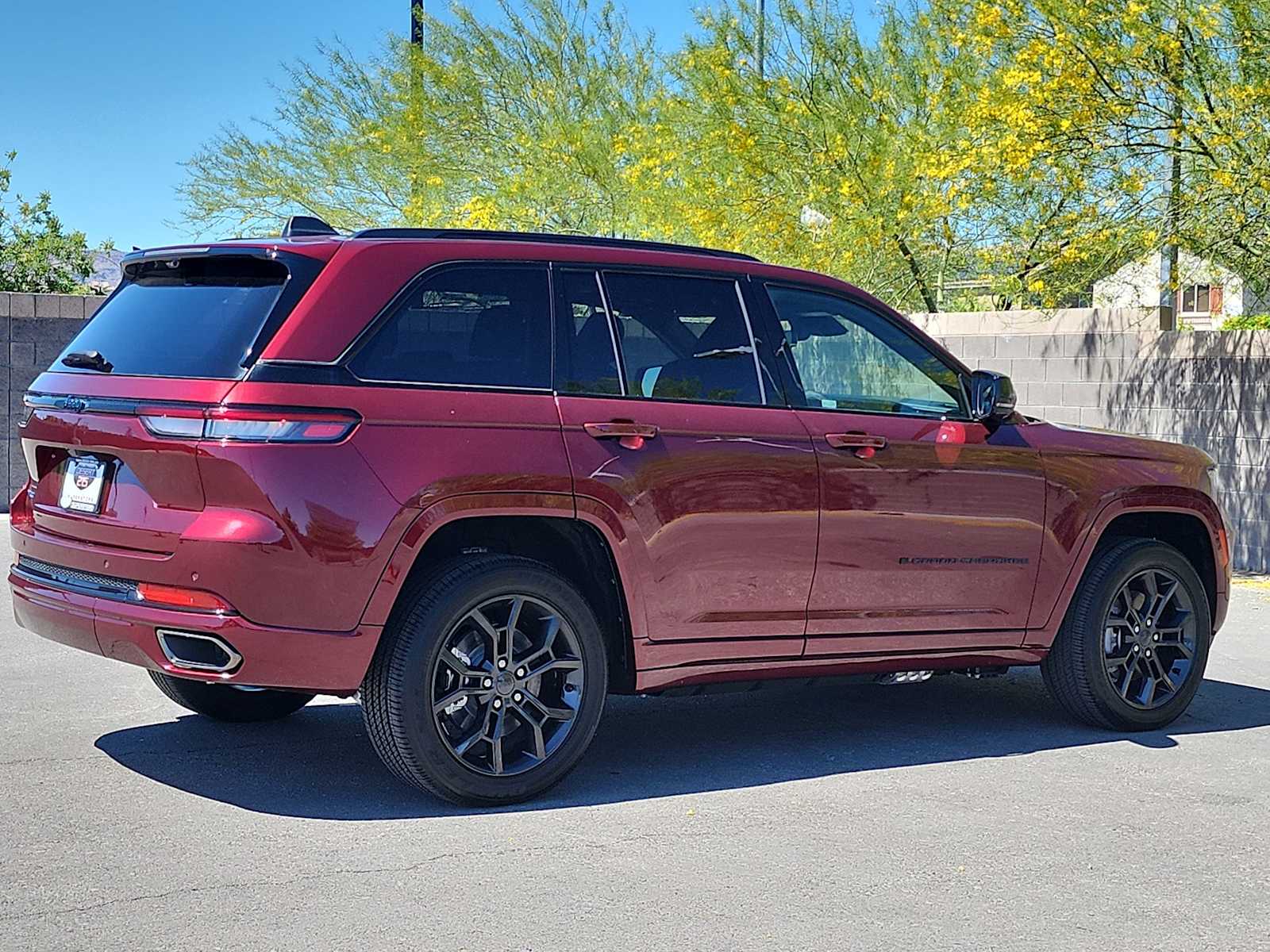 Thumbnail: 2025 Jeep Grand Cherokee - 9