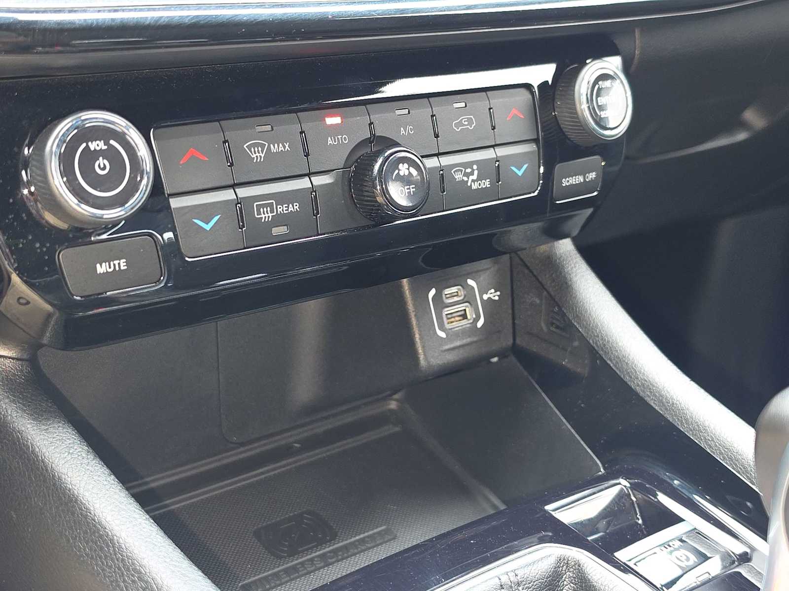 Thumbnail: 2025 Jeep Compass - 29