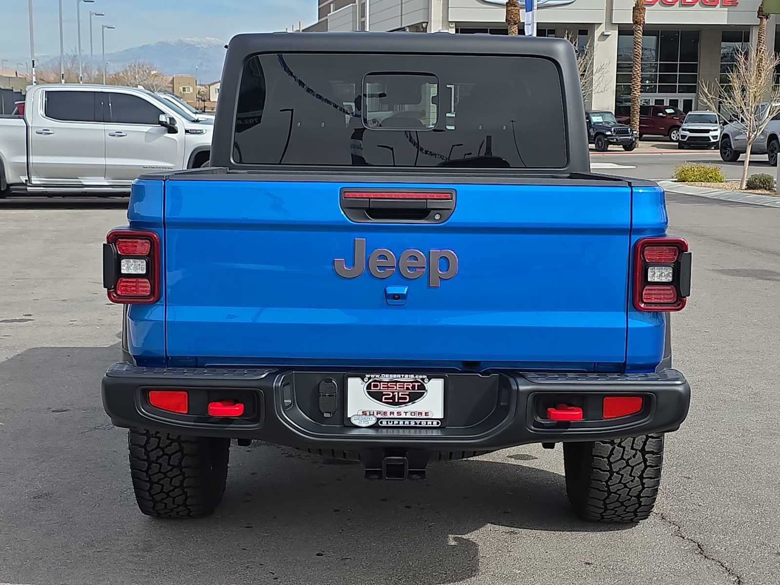 Thumbnail: 2024 Jeep Gladiator - 8