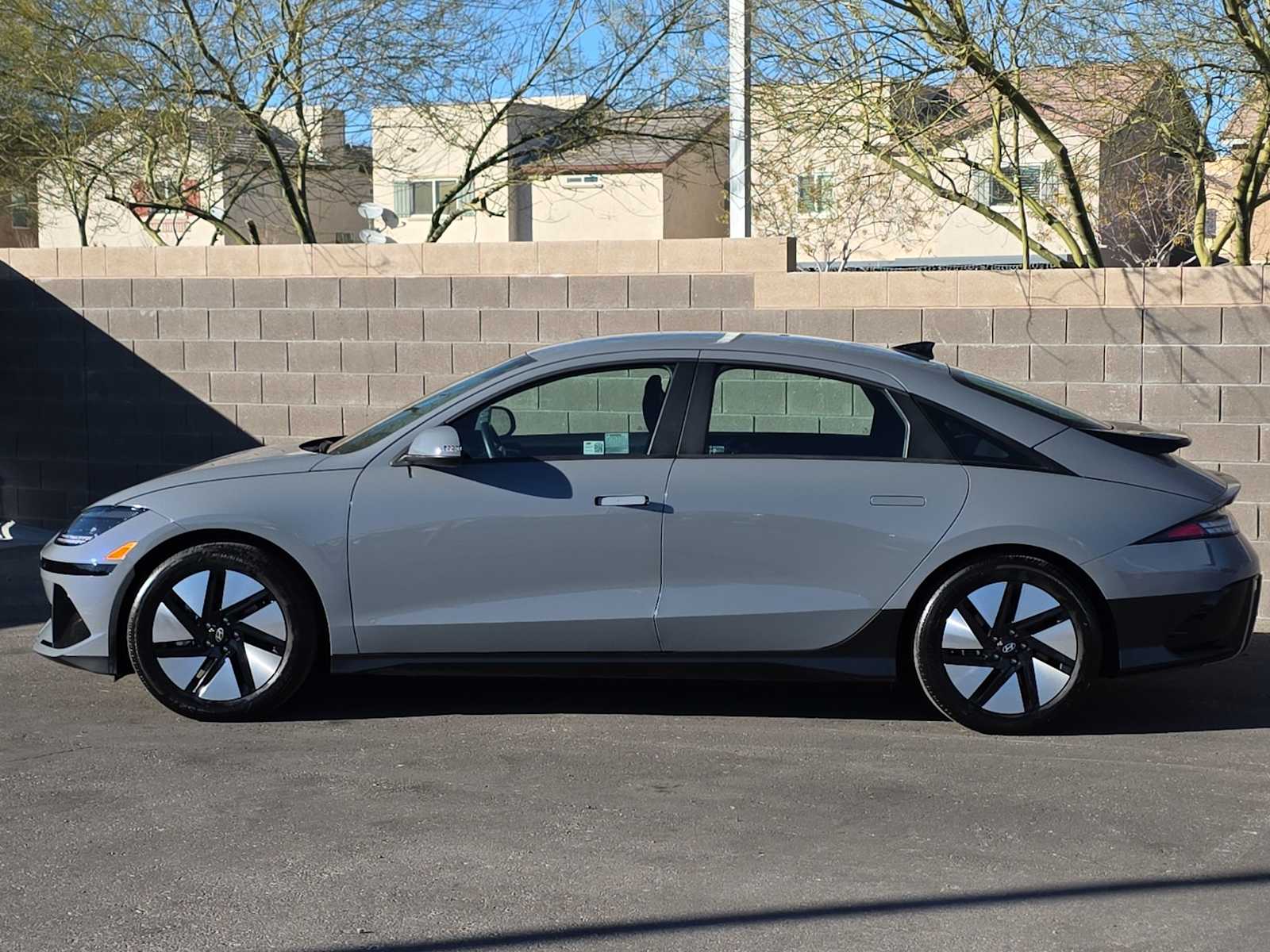 Thumbnail: 2024 Hyundai Ioniq 6 - 6