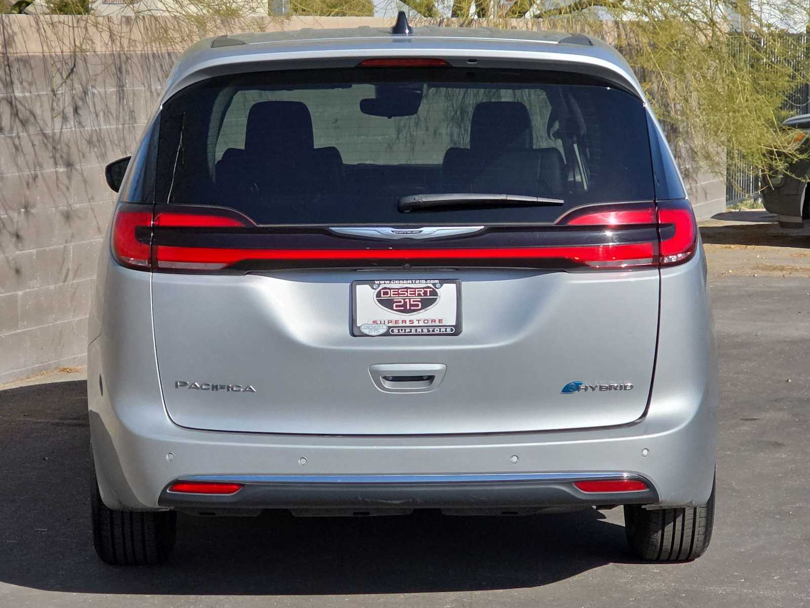 Thumbnail: 2024 Chrysler Pacifica - 8