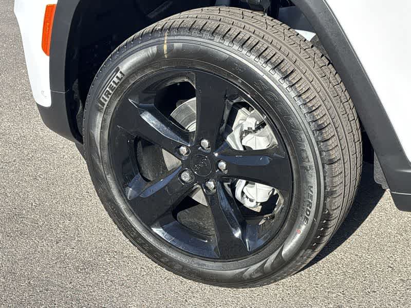 Thumbnail: 2025 Jeep Grand Cherokee - 4