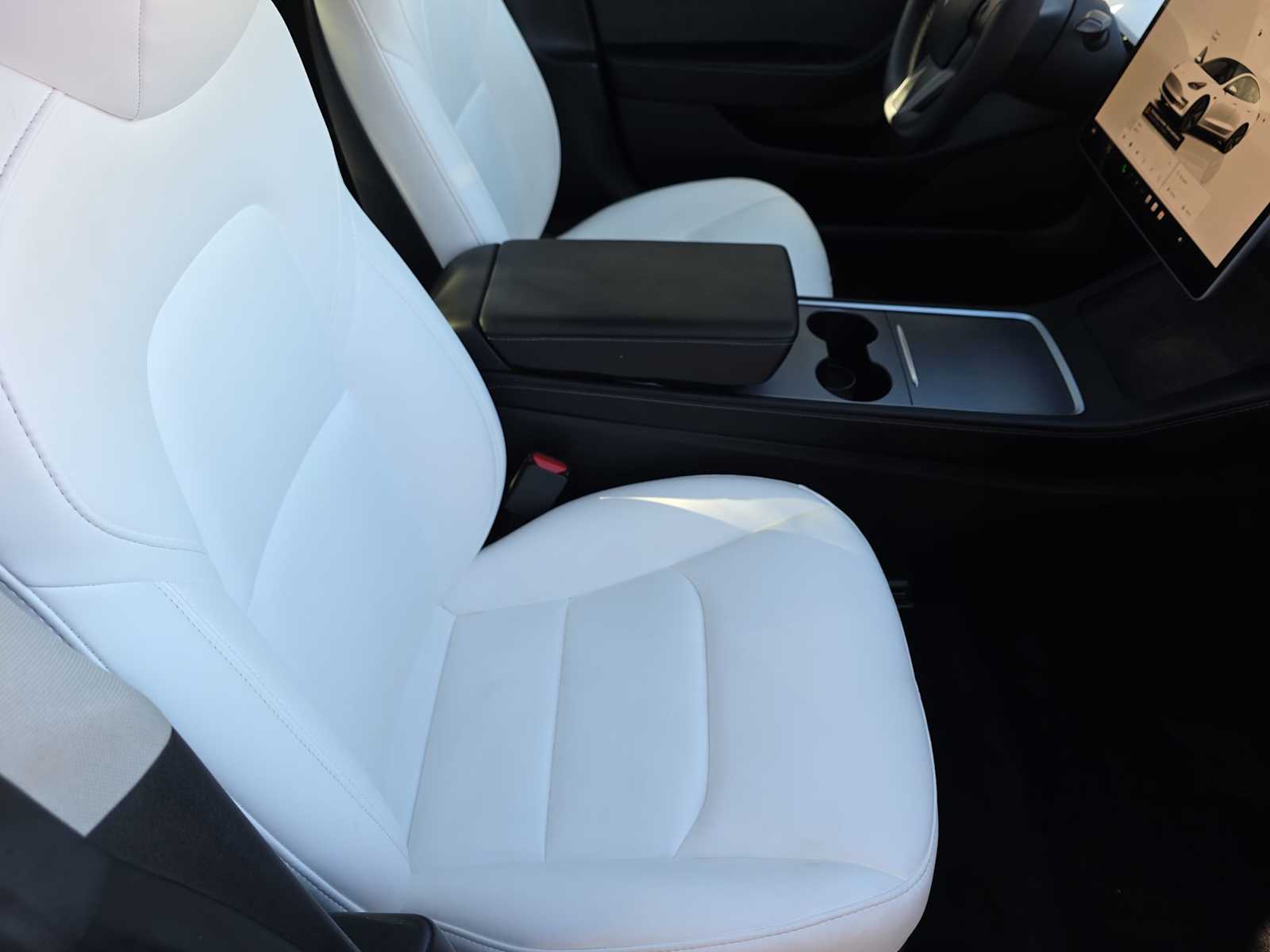 Thumbnail: 2022 Tesla Model 3 - 18