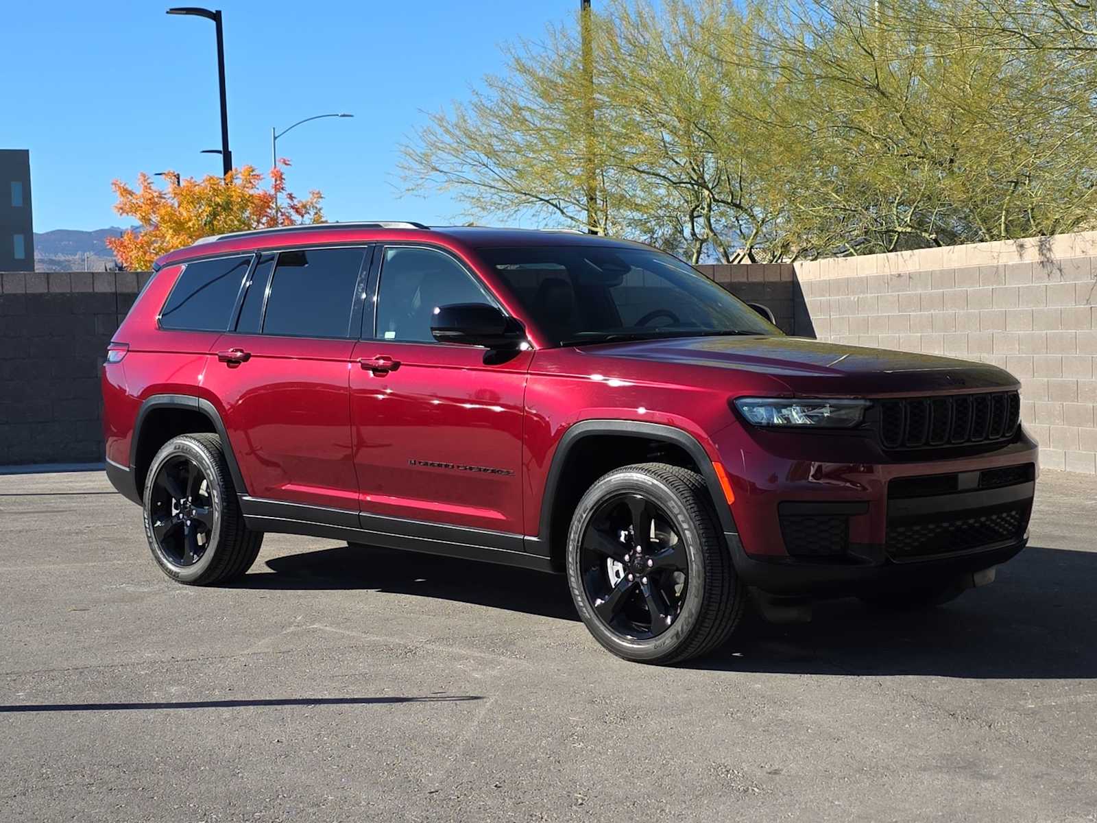 Thumbnail: 2024 Jeep Grand Cherokee L - 3