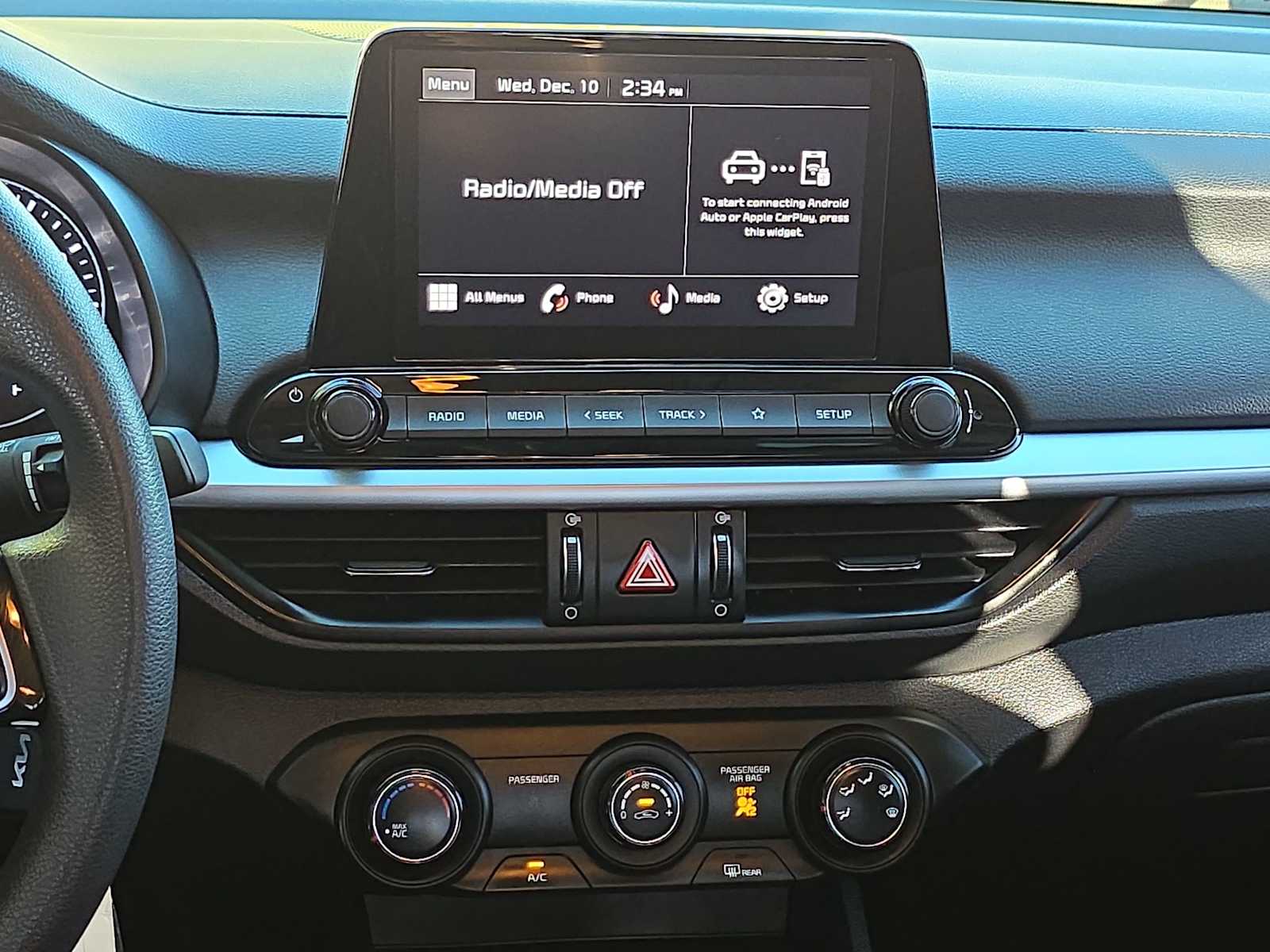 Thumbnail: 2024 Kia Forte - 20