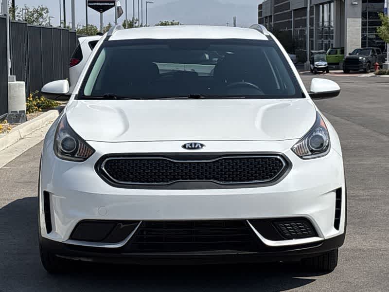Thumbnail: 2019 Kia Niro - 3