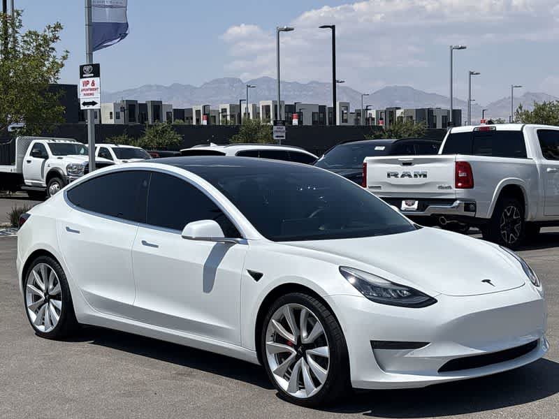 Thumbnail: 2019 Tesla Model 3 - 2