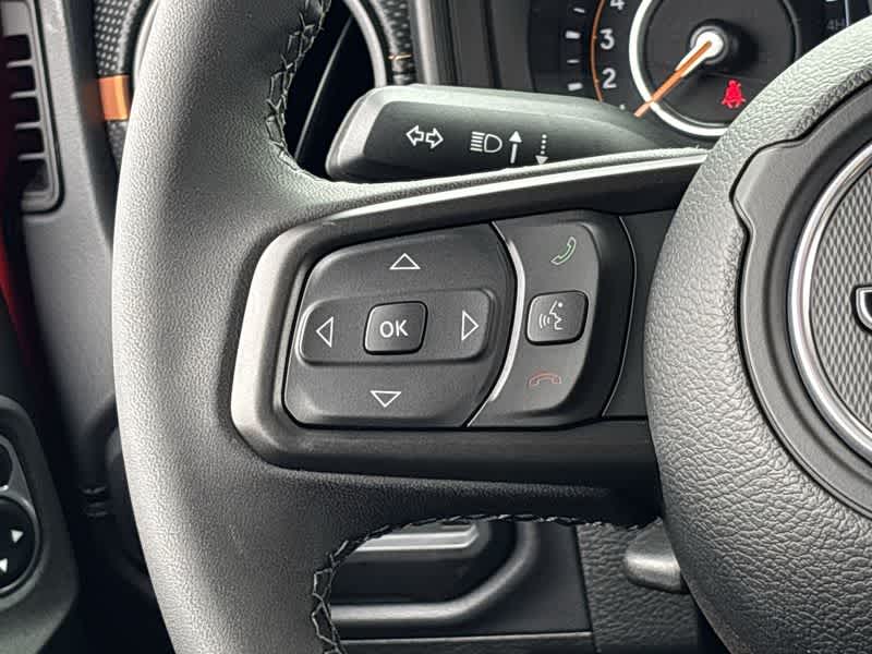 Thumbnail: 2025 Jeep Gladiator - 29