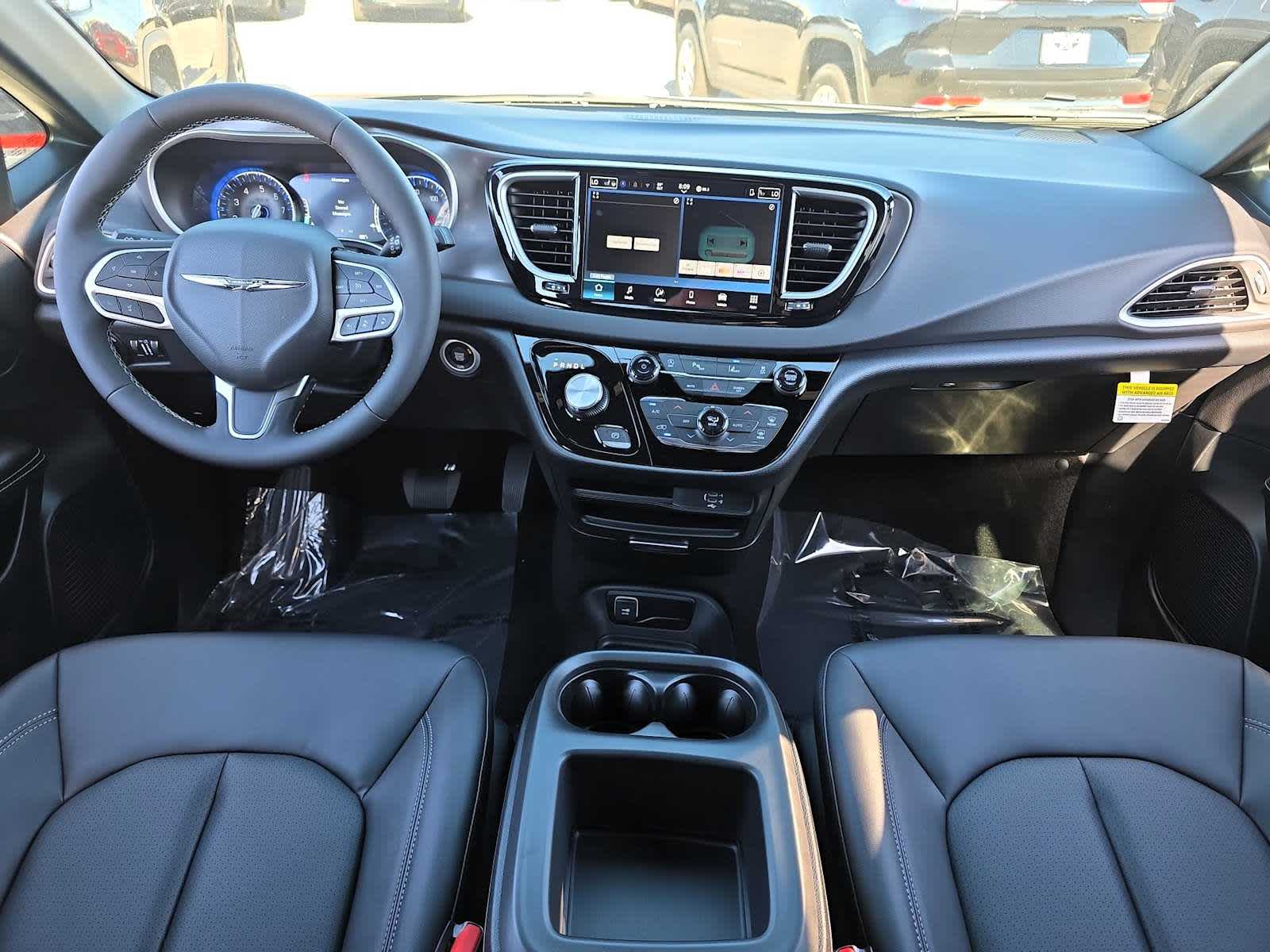 Thumbnail: 2026 Chrysler Voyager - 20