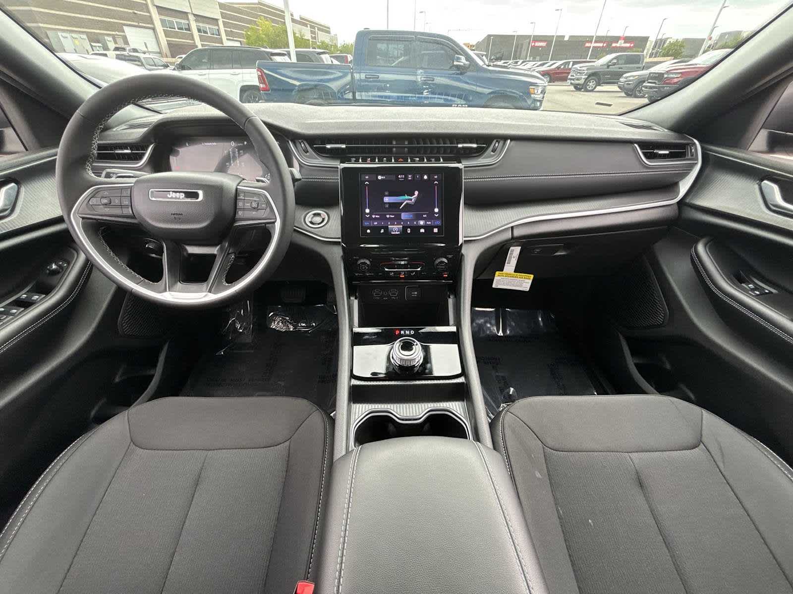 Thumbnail: 2025 Jeep Grand Cherokee - 14