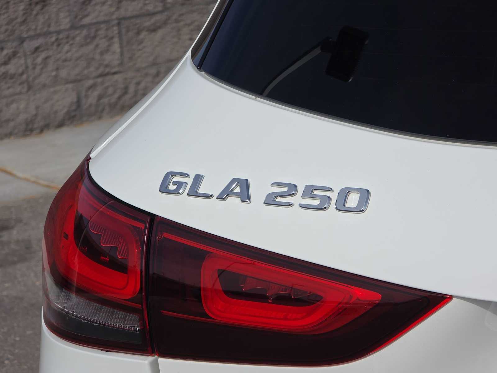 Thumbnail: 2021 Mercedes-Benz GLA - 11