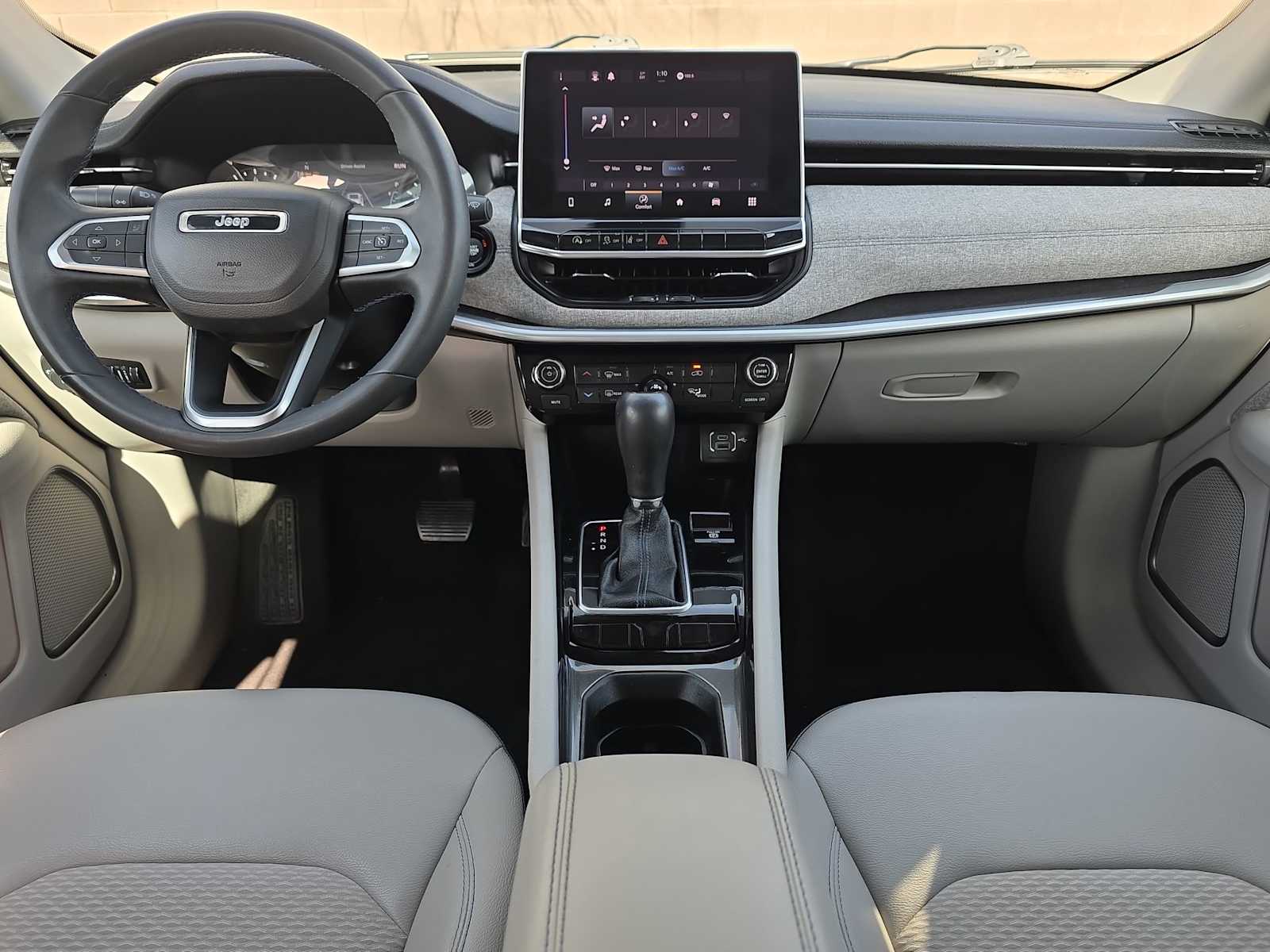 Thumbnail: 2022 Jeep Compass - 14