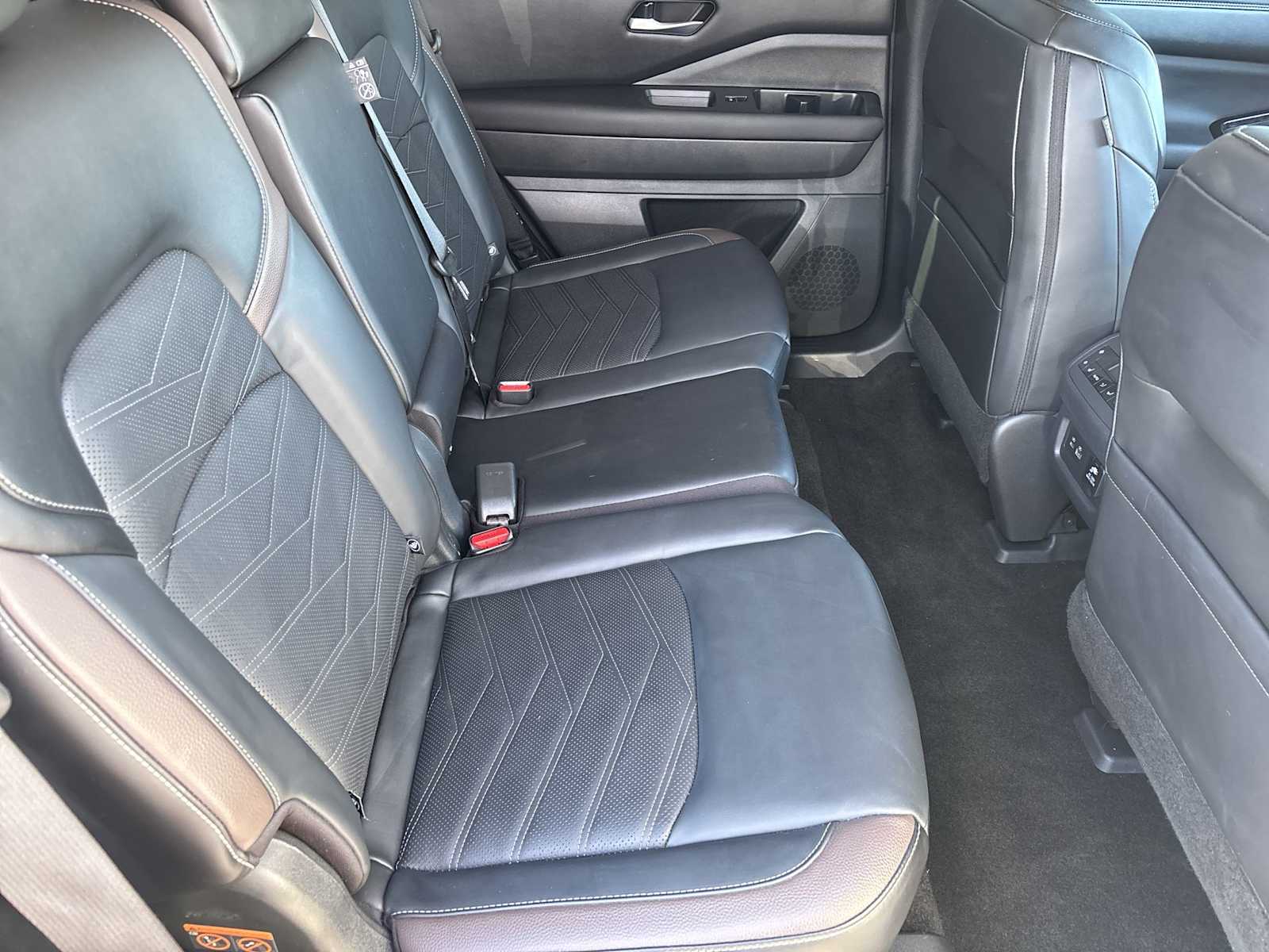 Thumbnail: 2024 Nissan Pathfinder - 17