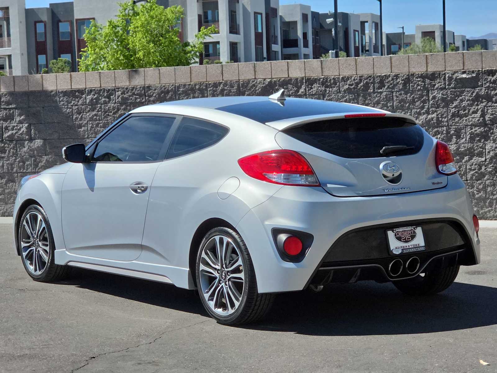 Thumbnail: 2017 Hyundai Veloster - 7