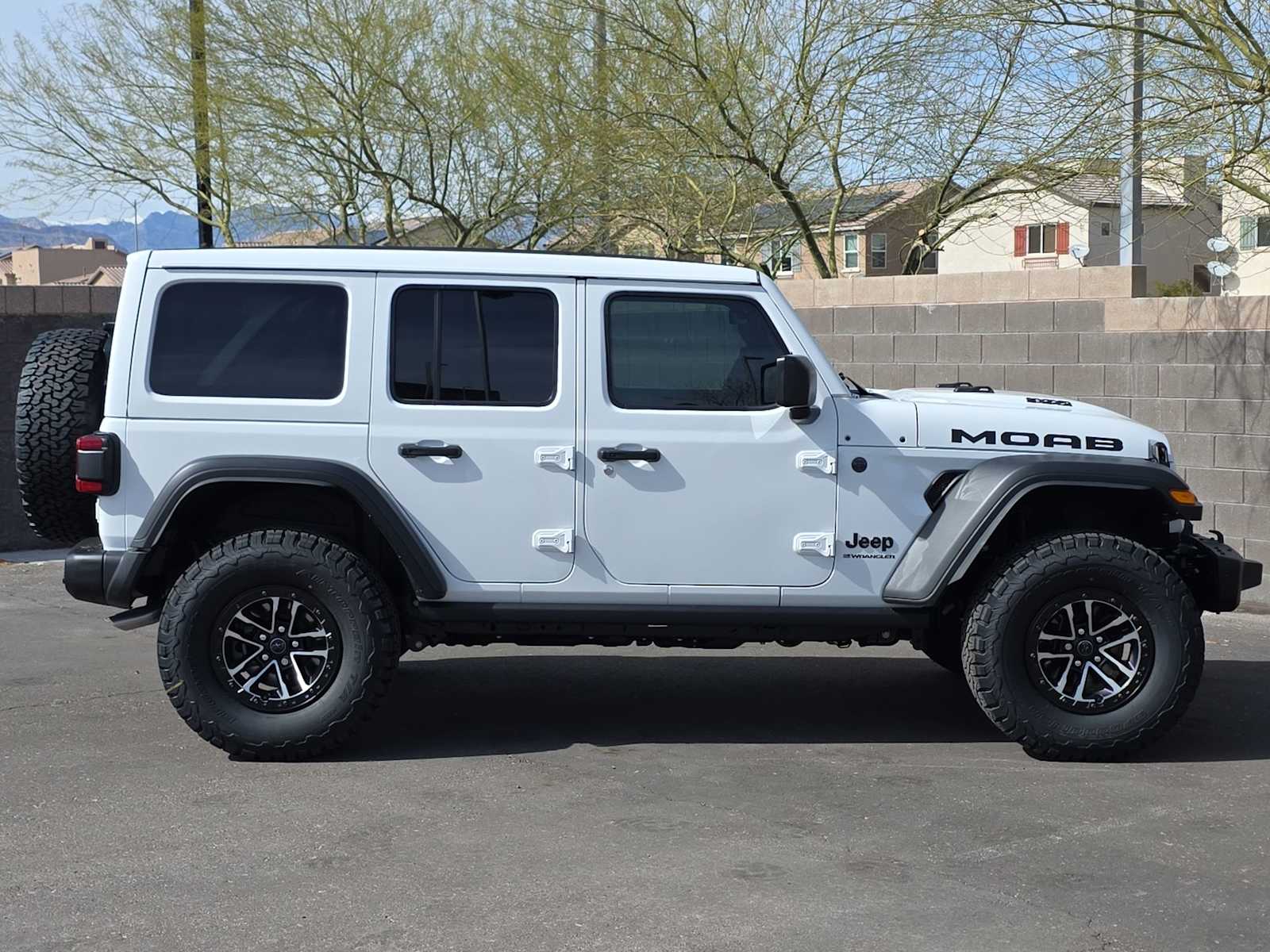 Thumbnail: 2026 Jeep Wrangler - 9