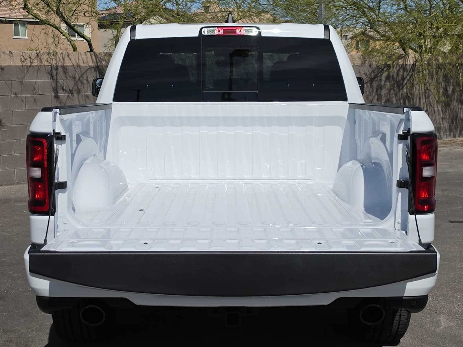 Thumbnail: 2026 RAM 1500 - 25