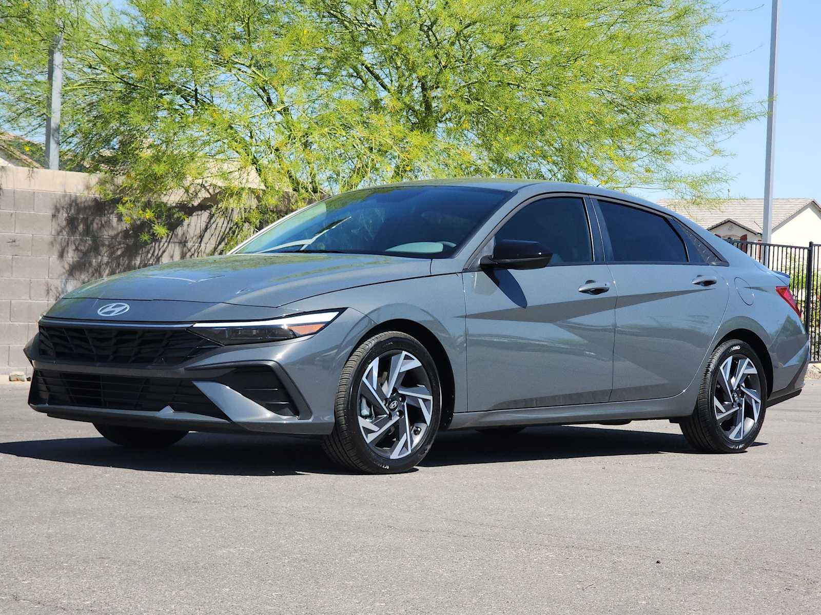 Thumbnail: 2025 Hyundai Elantra - 24