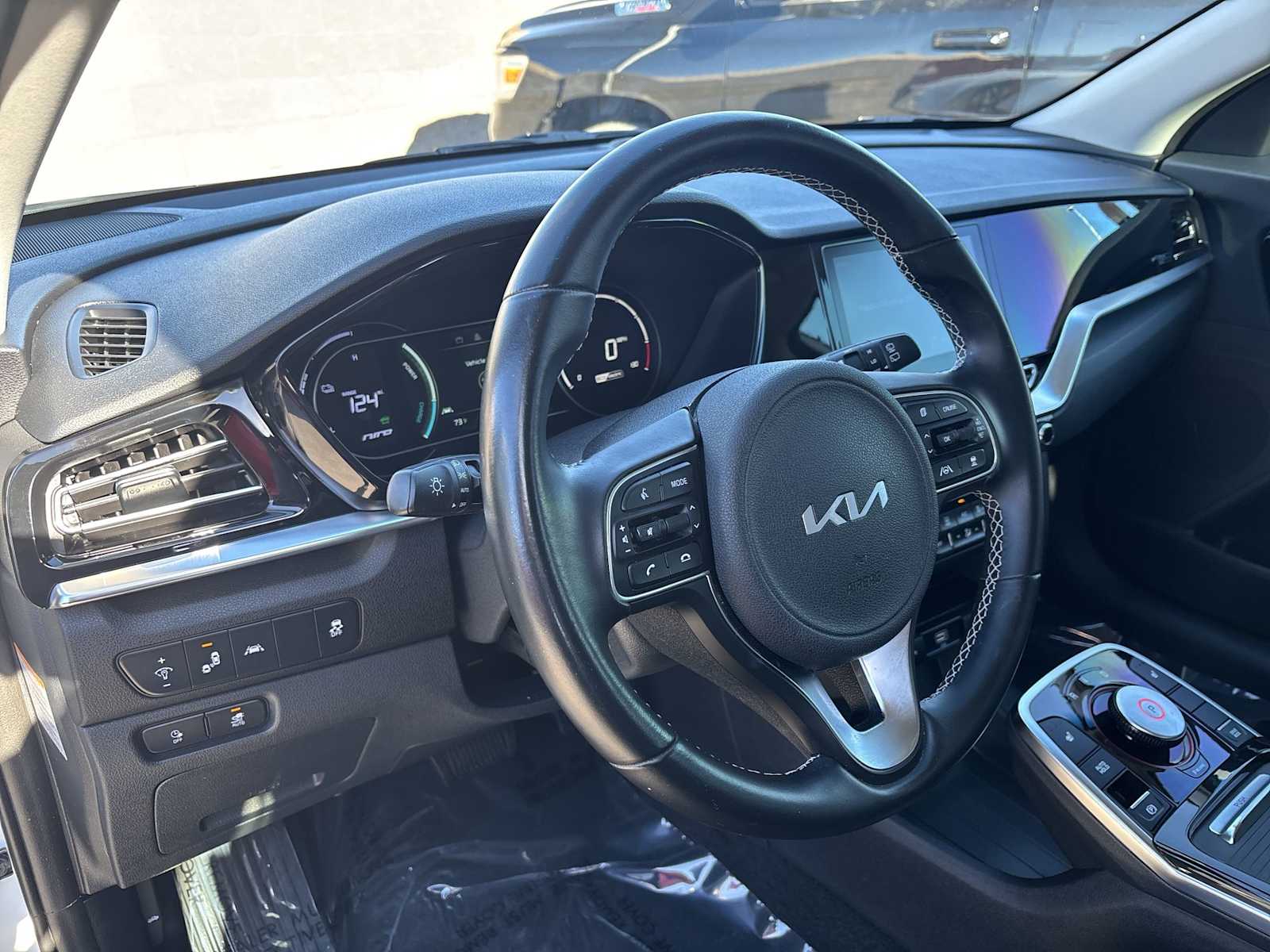 Thumbnail: 2022 Kia Niro - 2