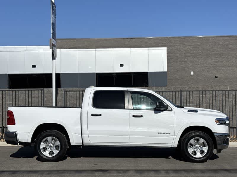 Thumbnail: 2025 RAM 1500 - 9