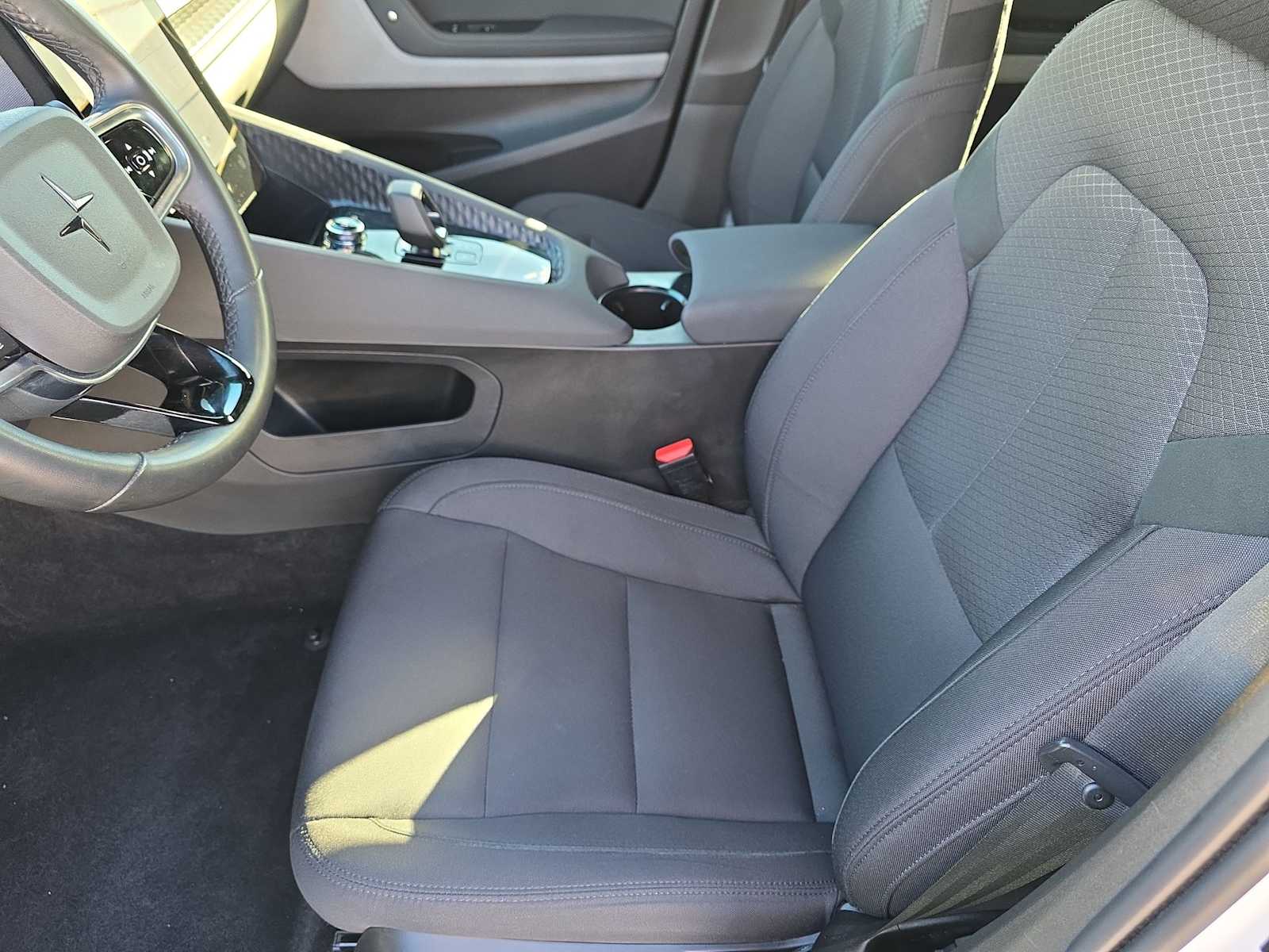 Thumbnail: 2022 Polestar 2 - 15