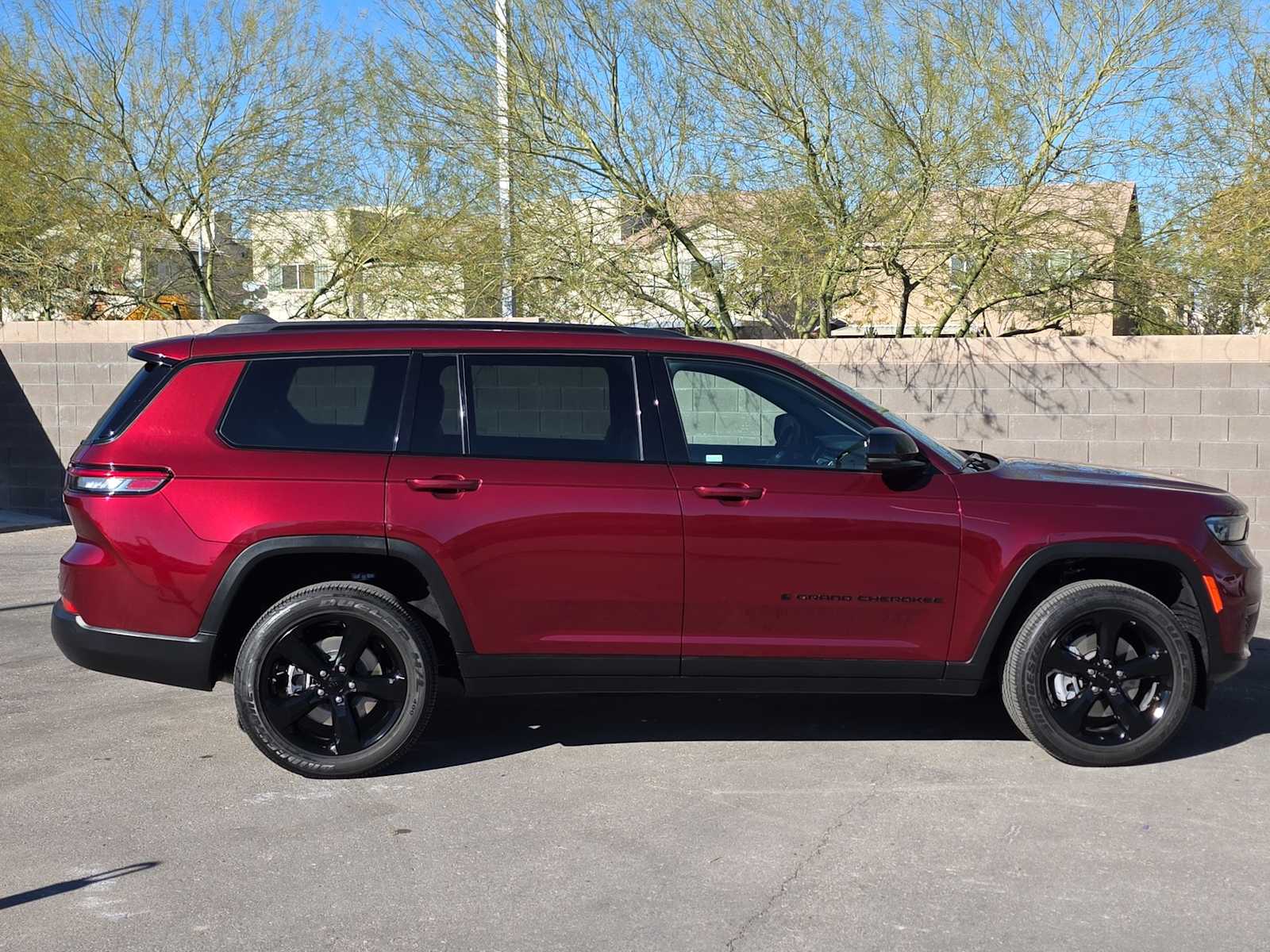 Thumbnail: 2024 Jeep Grand Cherokee L - 10