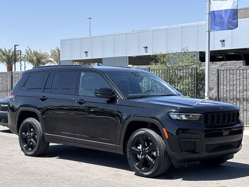 Thumbnail: 2025 Jeep Grand Cherokee L - 2