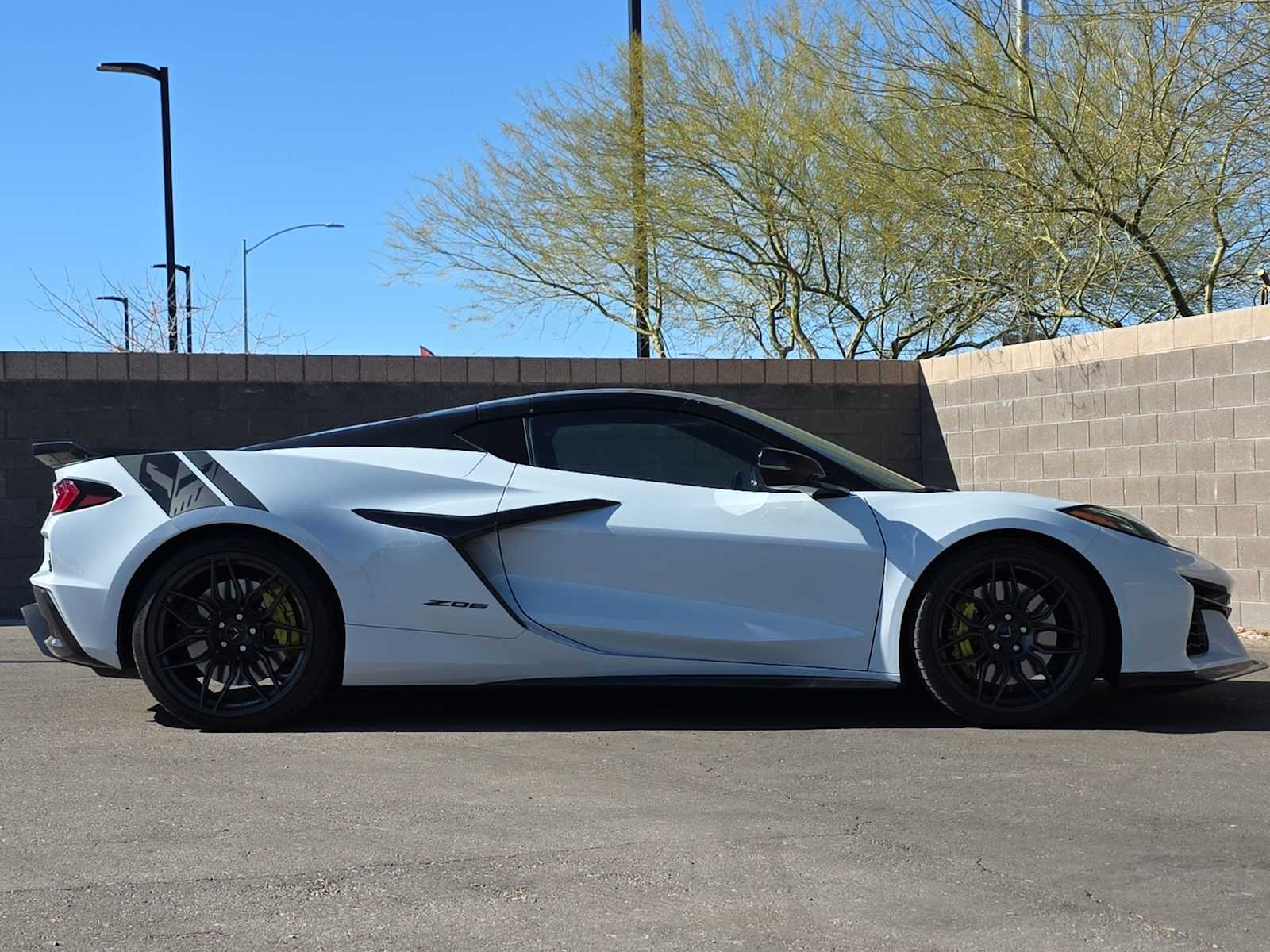 Thumbnail: 2024 Chevrolet Corvette - 10