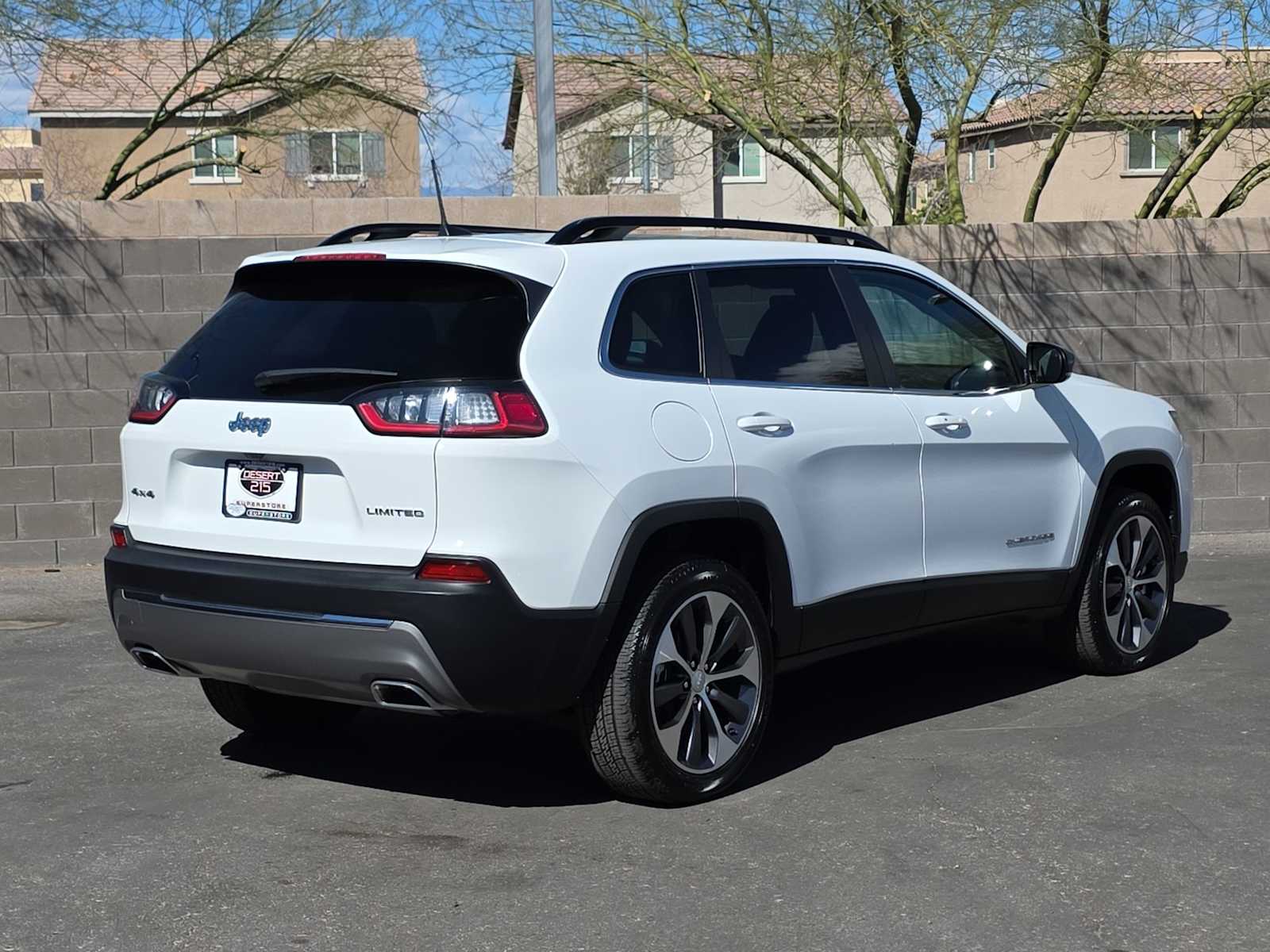 Thumbnail: 2022 Jeep Cherokee - 9