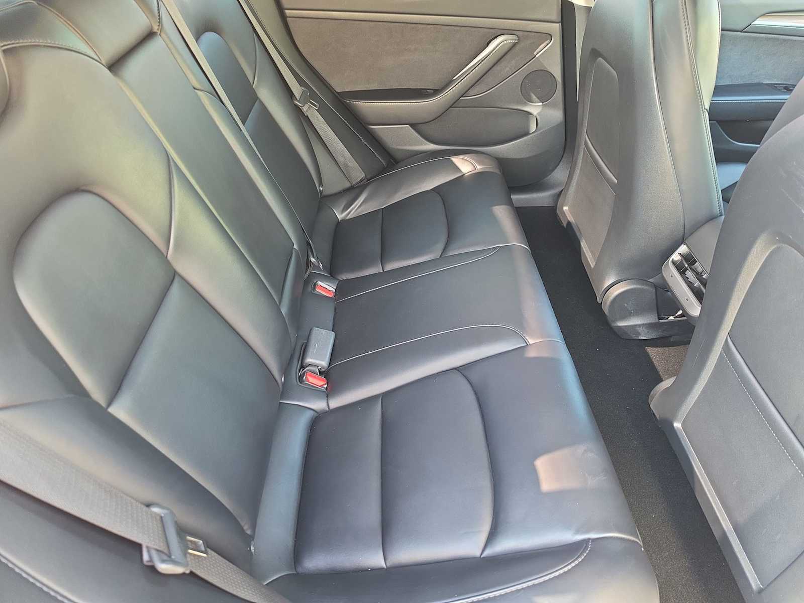 Thumbnail: 2023 Tesla Model 3 - 17