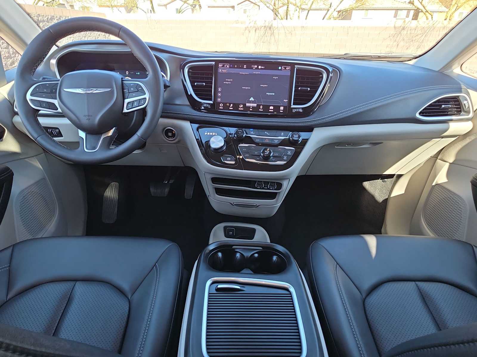 Thumbnail: 2024 Chrysler Pacifica - 14