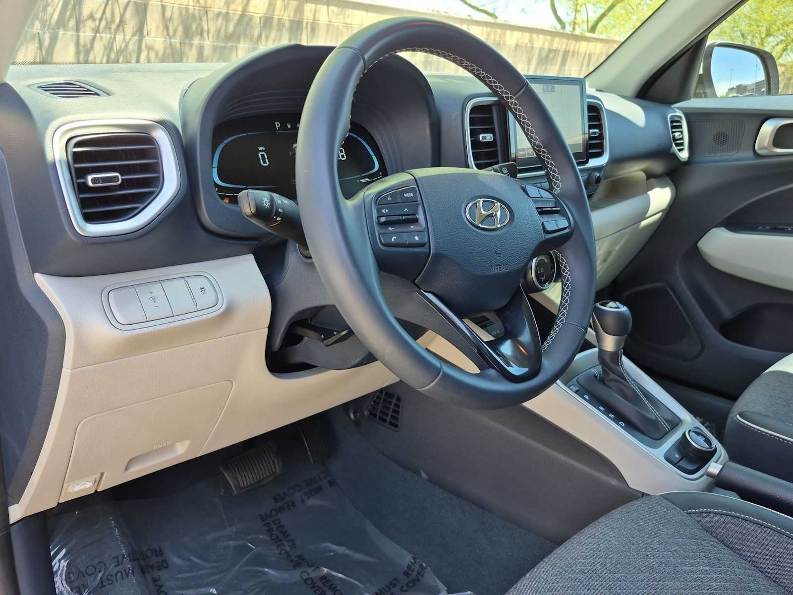 Thumbnail: 2024 Hyundai Venue - 2