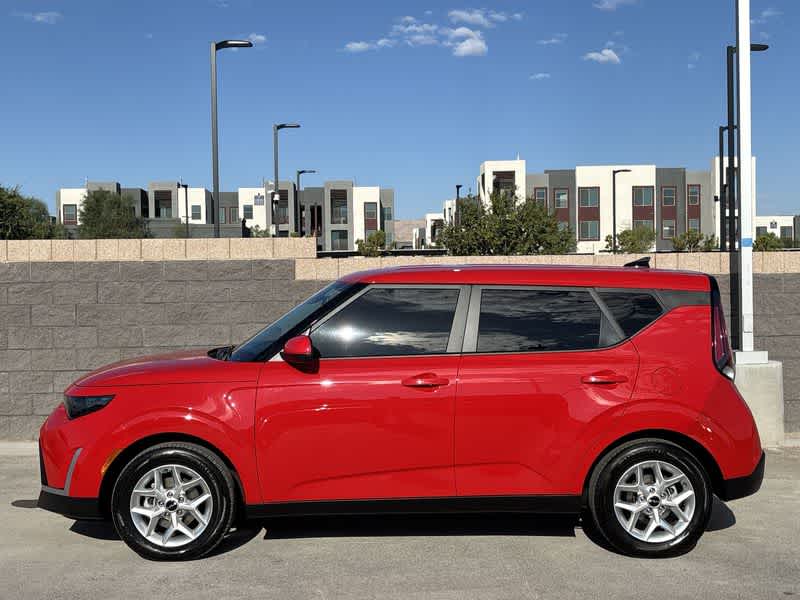 Thumbnail: 2023 Kia Soul - 5