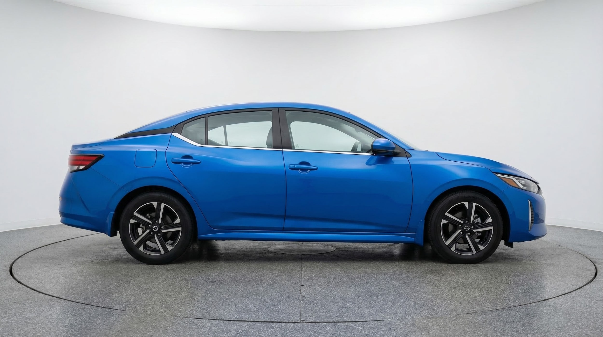 Thumbnail: 2025 Nissan Sentra - 8