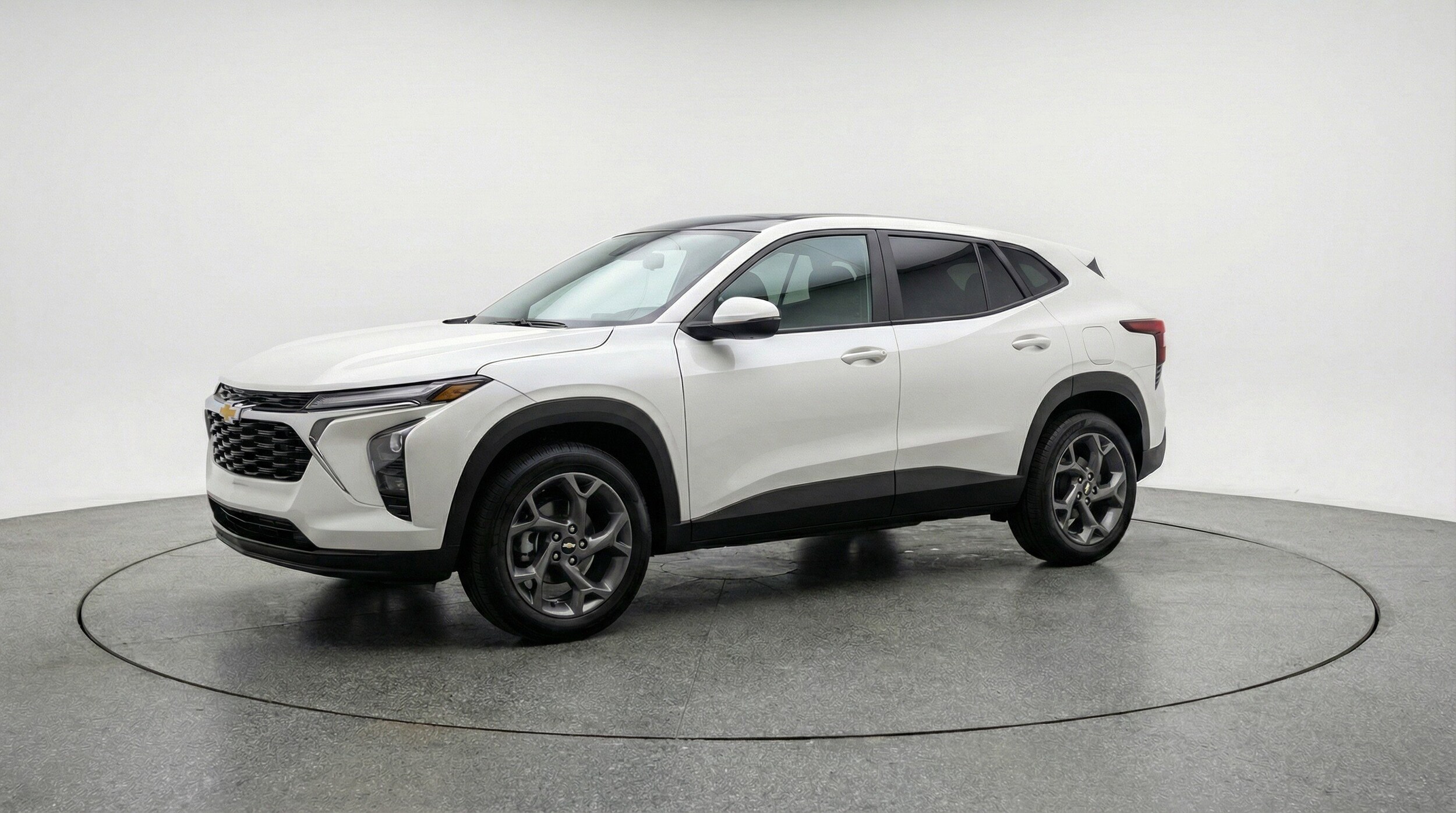 Thumbnail: 2025 Chevrolet Trax - 3