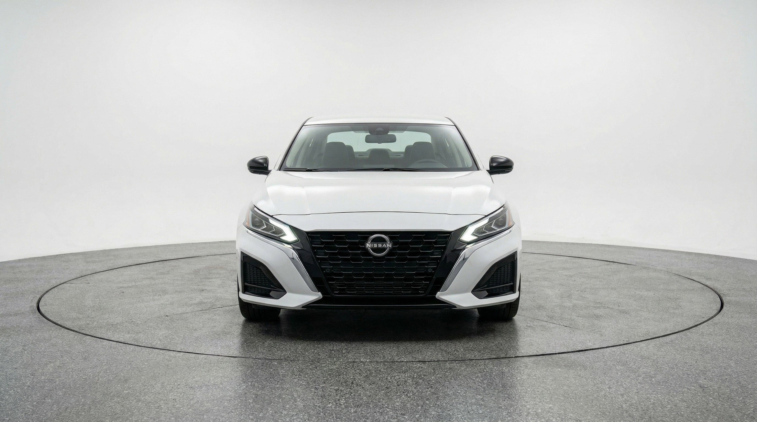 Thumbnail: 2025 Nissan Altima - 2