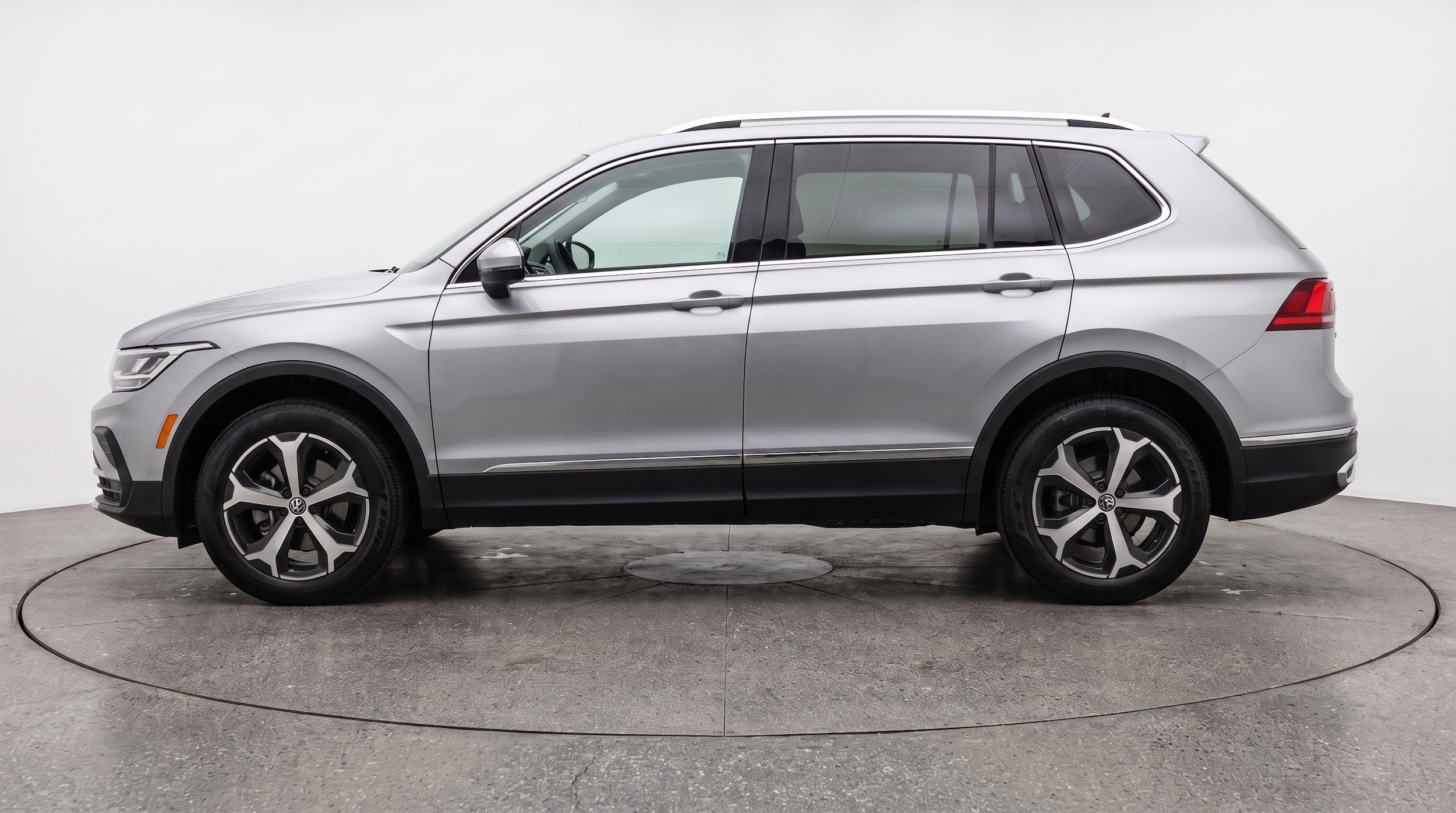 Thumbnail: 2026 Volkswagen Tiguan - 5
