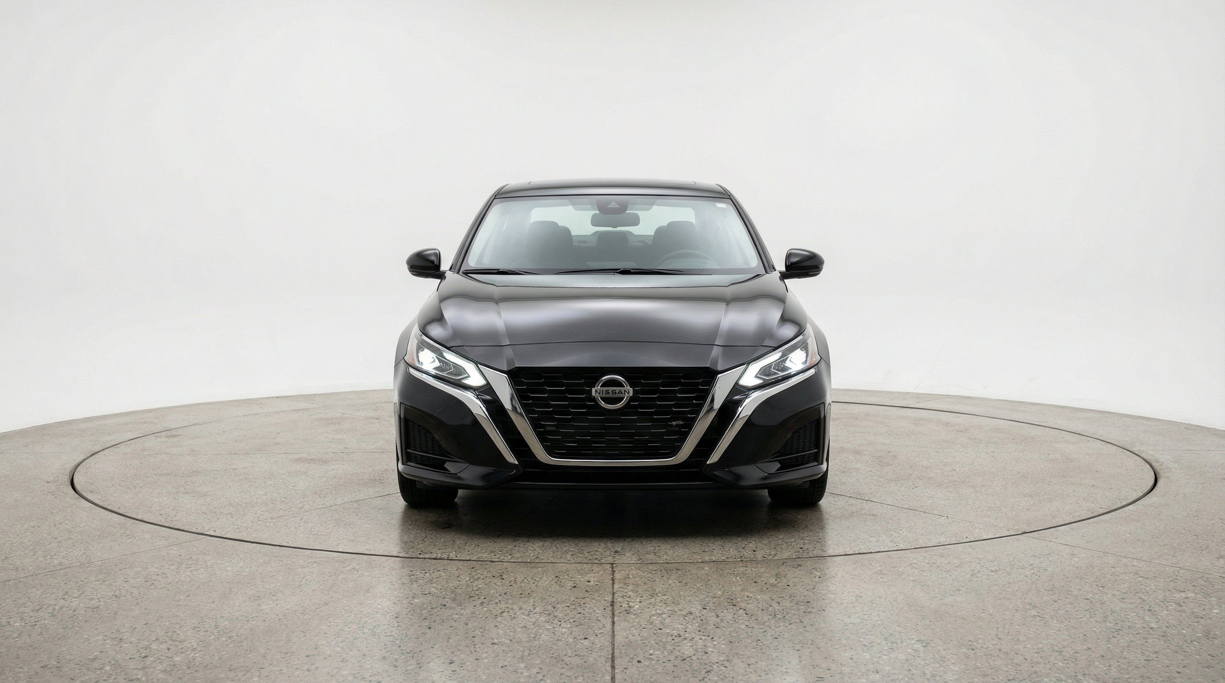 Thumbnail: 2025 Nissan Altima - 2