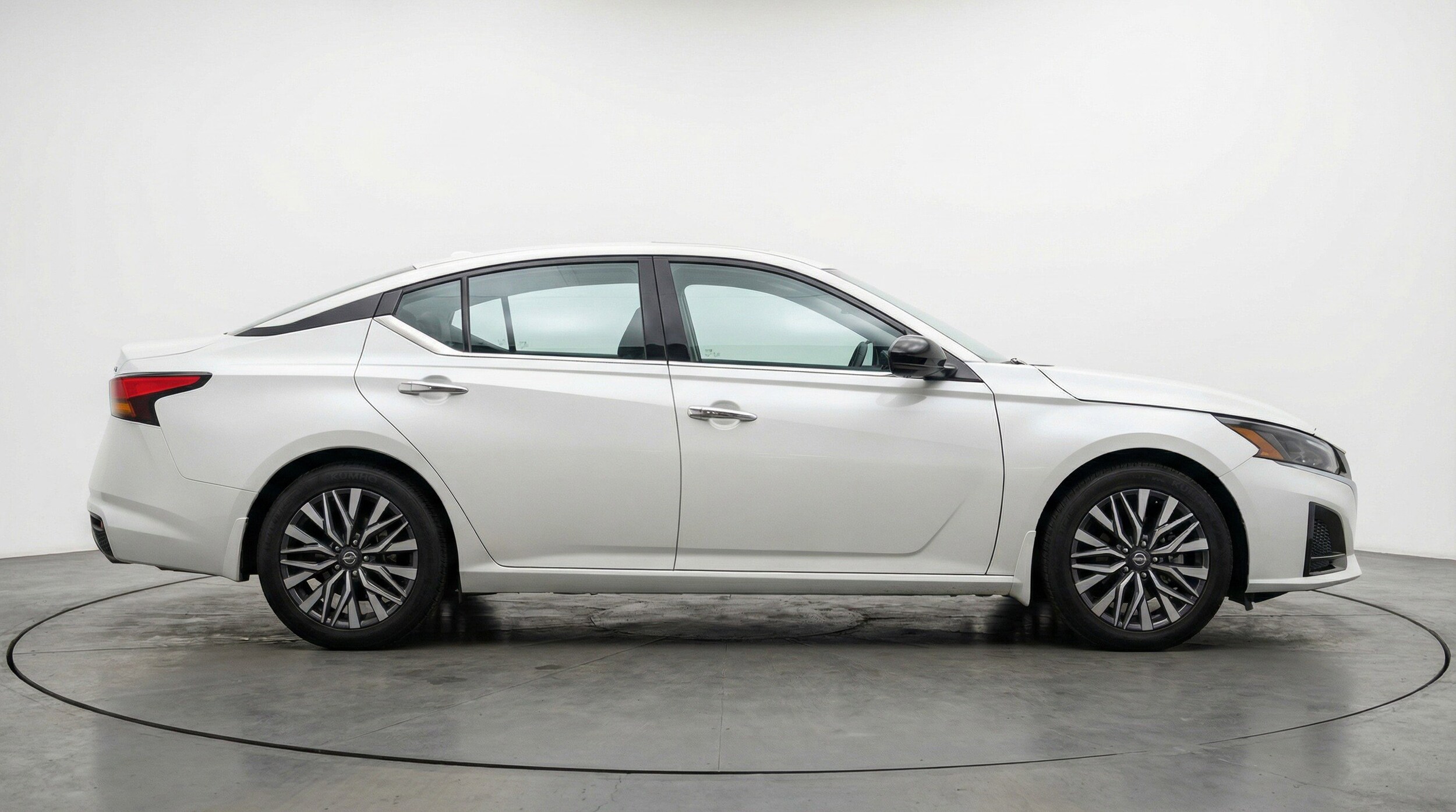 Thumbnail: 2025 Nissan Altima - 11