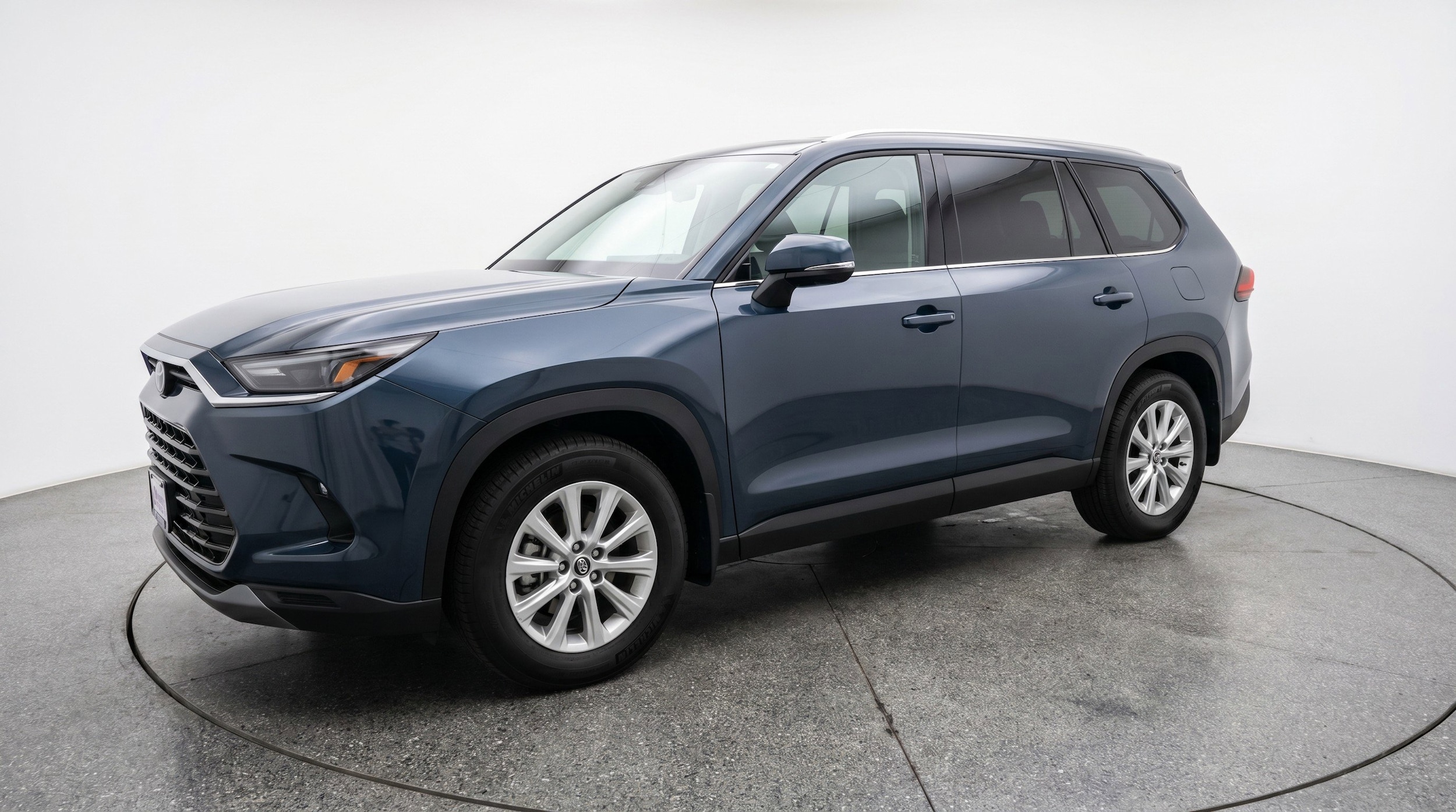 Thumbnail: 2025 Toyota Grand Highlander - 3