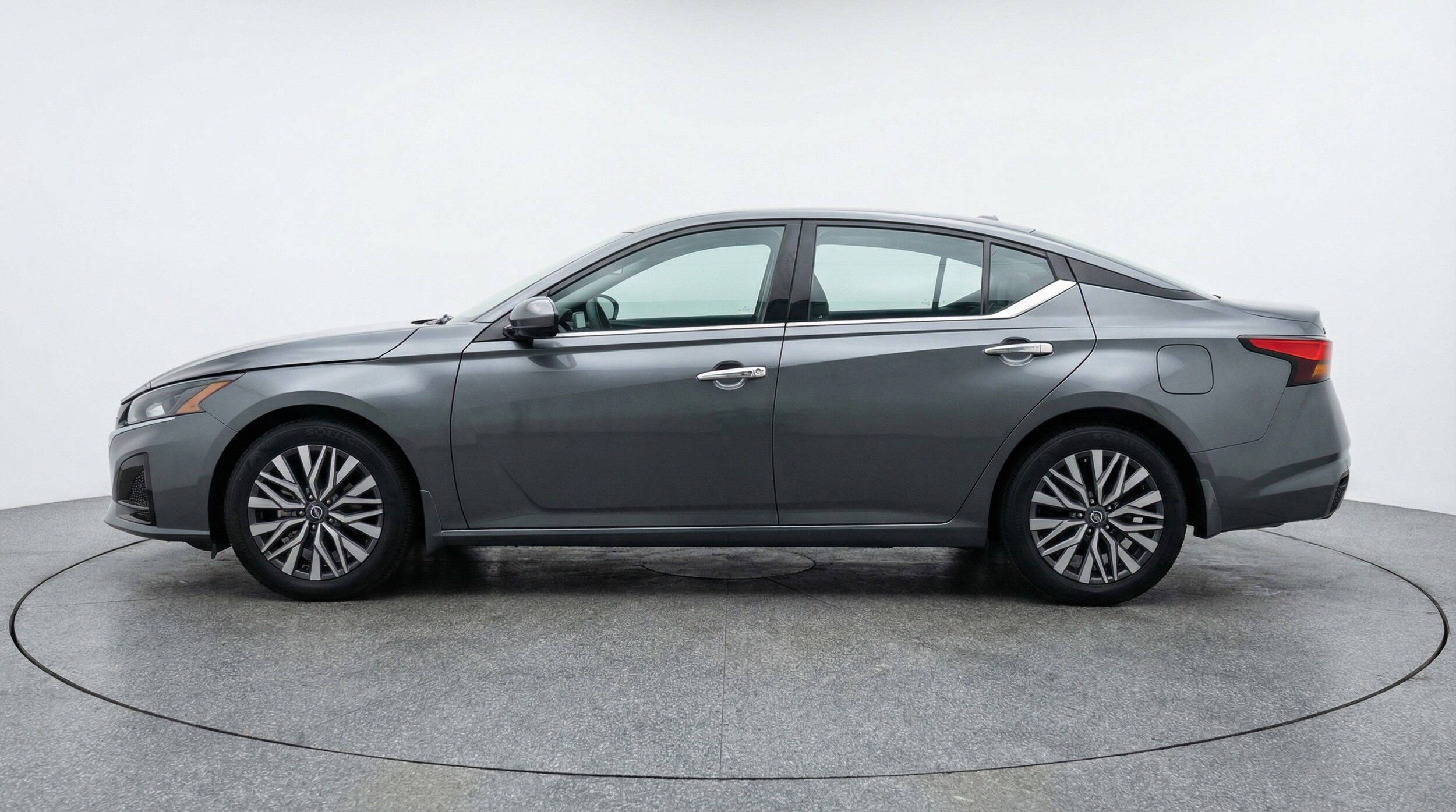 Thumbnail: 2025 Nissan Altima - 5