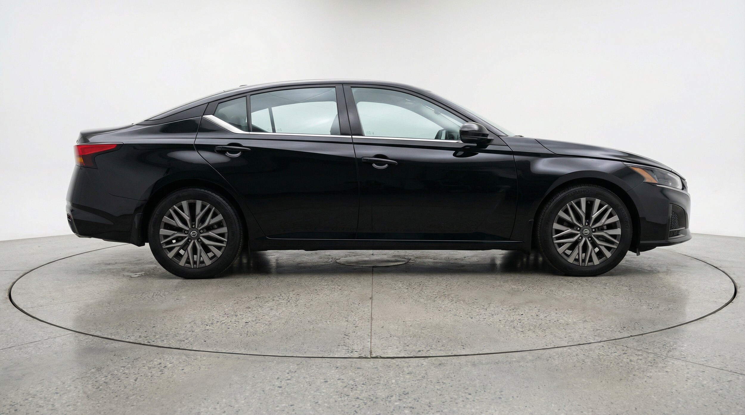 Thumbnail: 2025 Nissan Altima - 11