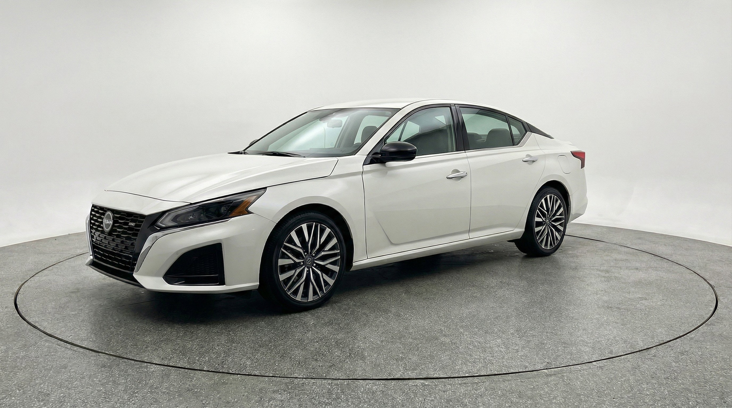 Thumbnail: 2025 Nissan Altima - 3
