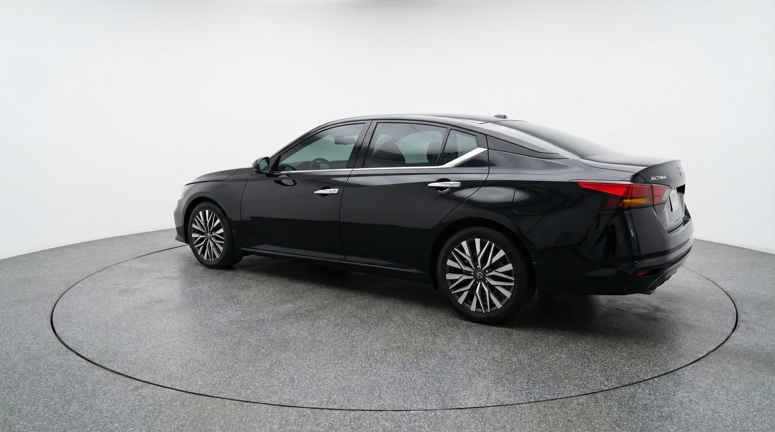 Thumbnail: 2025 Nissan Altima - 6