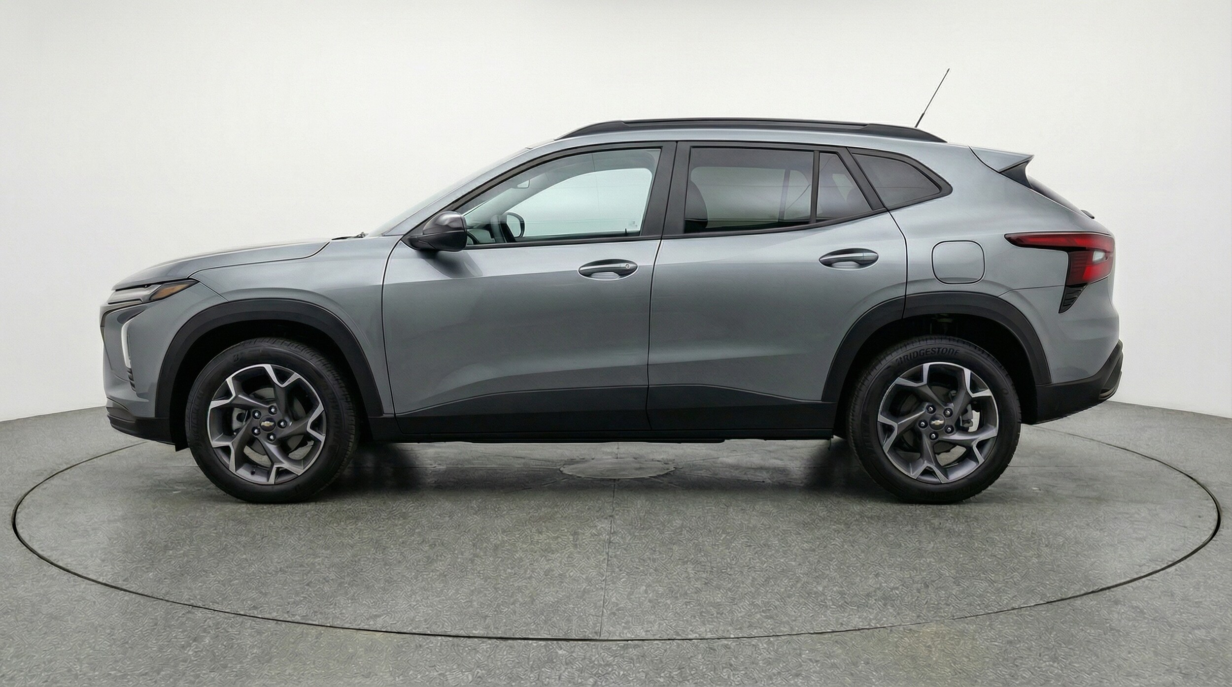 Thumbnail: 2025 Chevrolet Trax - 4