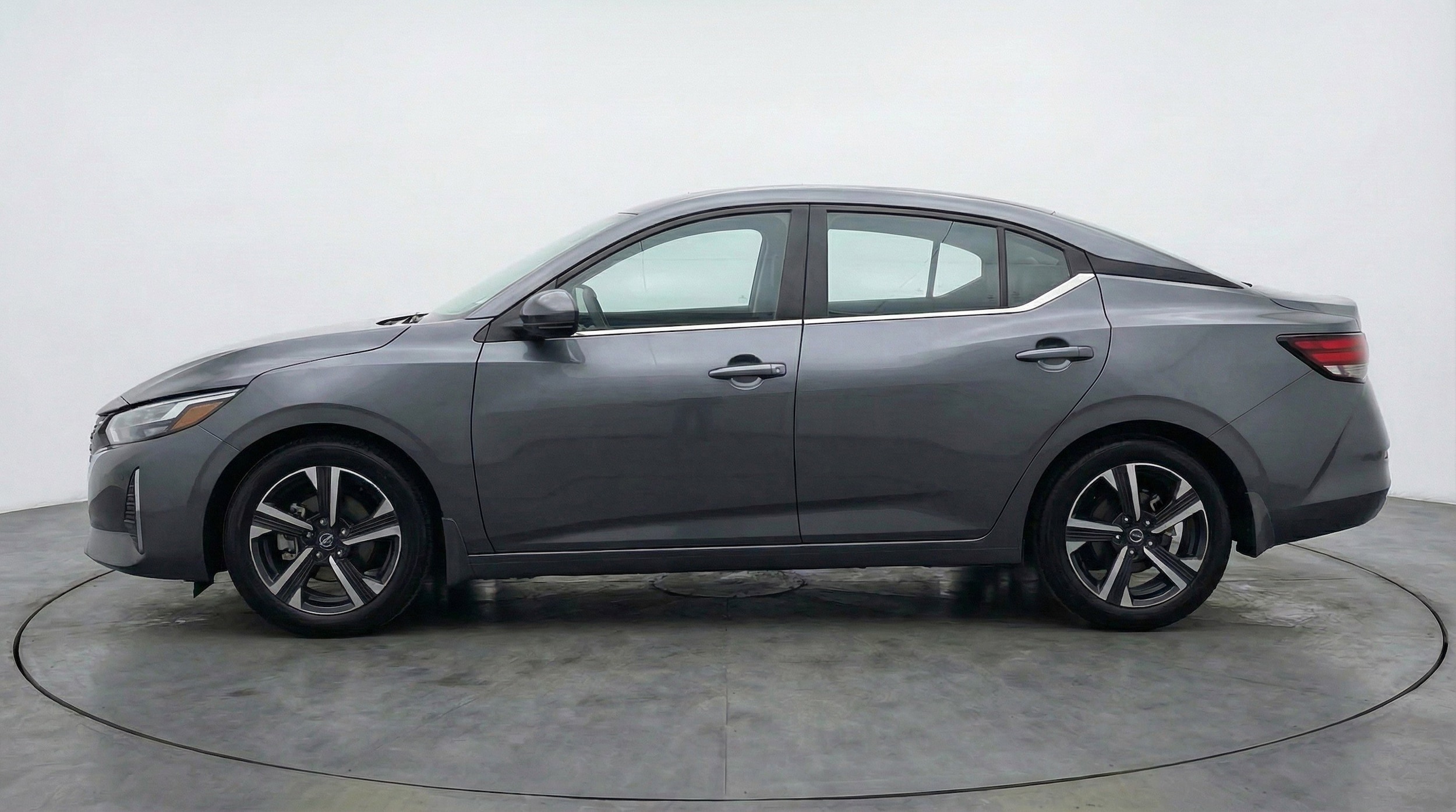 Thumbnail: 2025 Nissan Sentra - 5