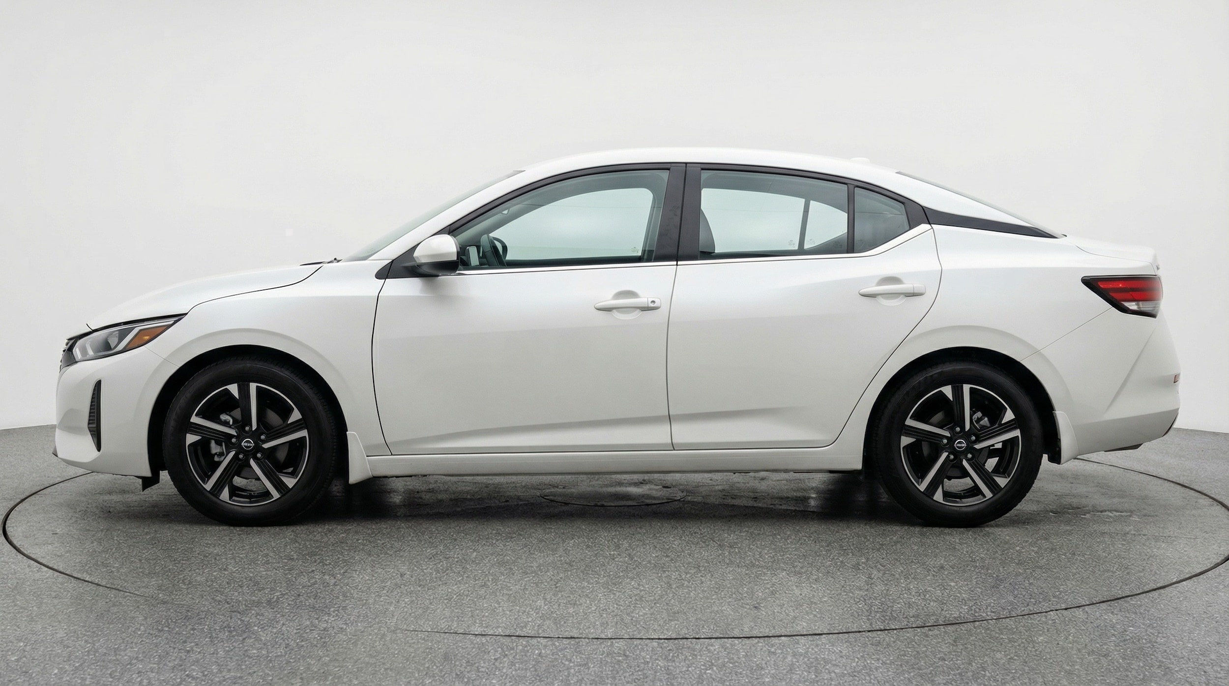 Thumbnail: 2025 Nissan Sentra - 4