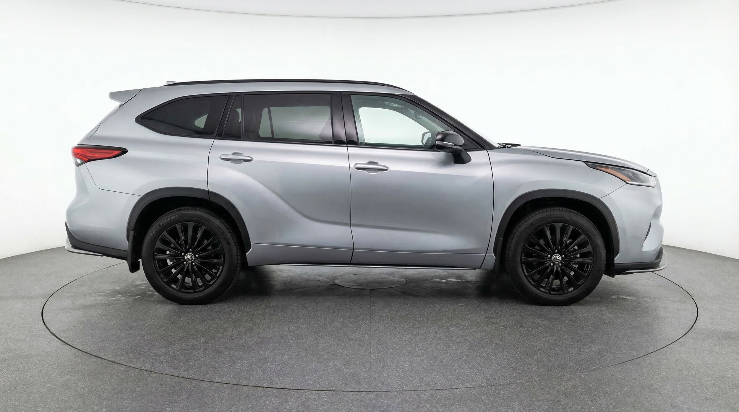 Thumbnail: 2025 Toyota Highlander - 11